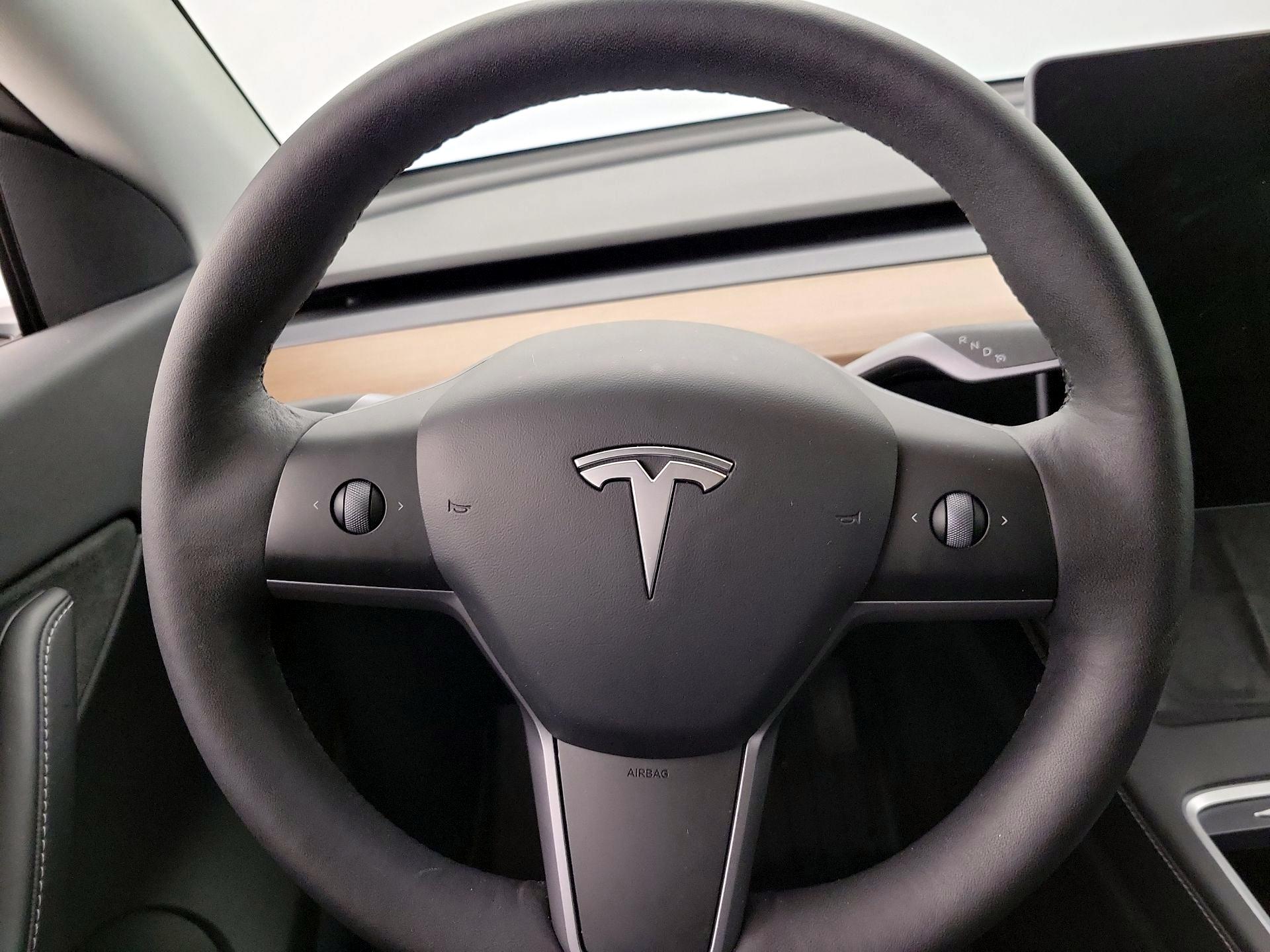 Thumbnail: 2022 Tesla Model Y - 10