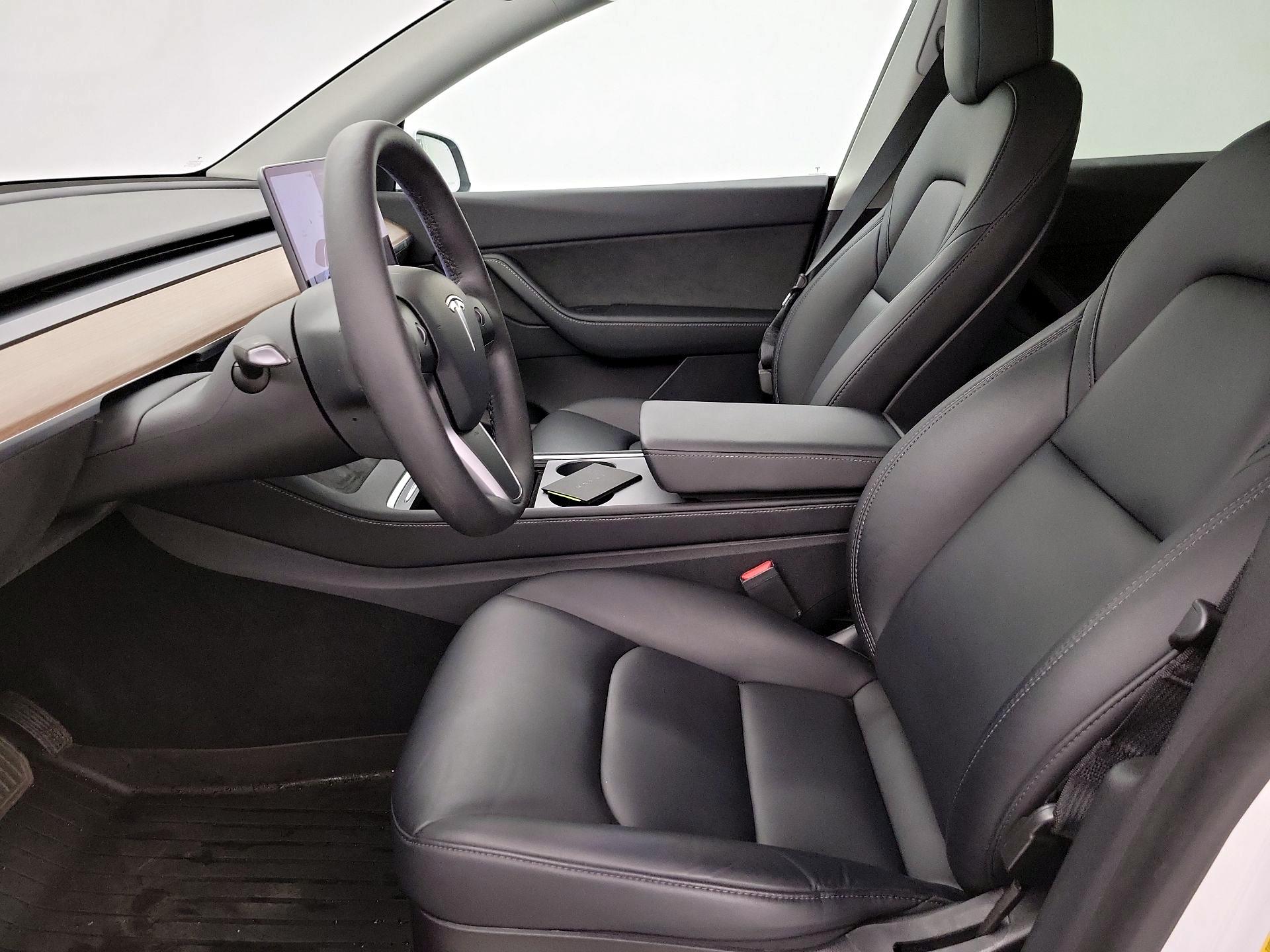 Thumbnail: 2022 Tesla Model Y - 11