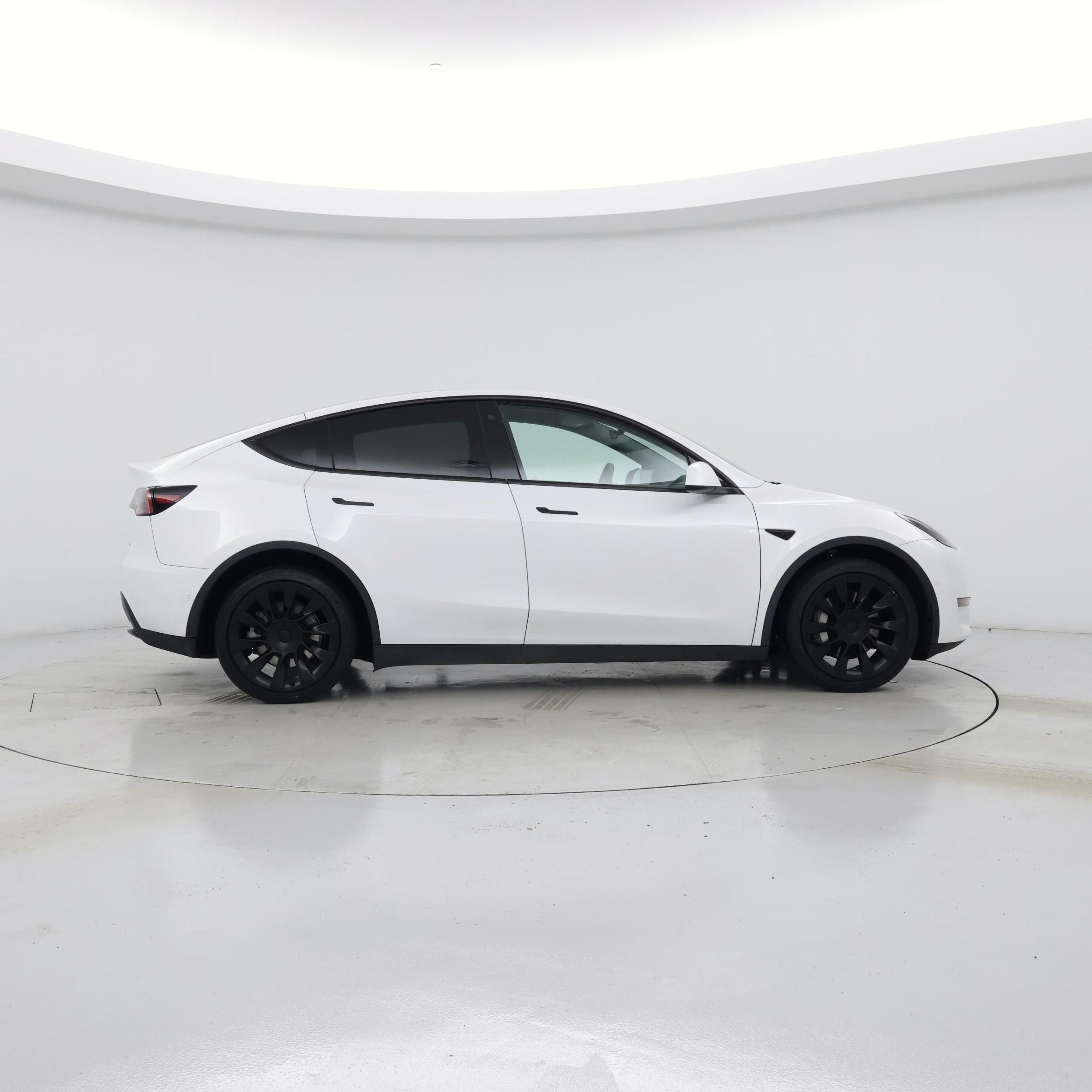 Thumbnail: 2022 Tesla Model Y - 7