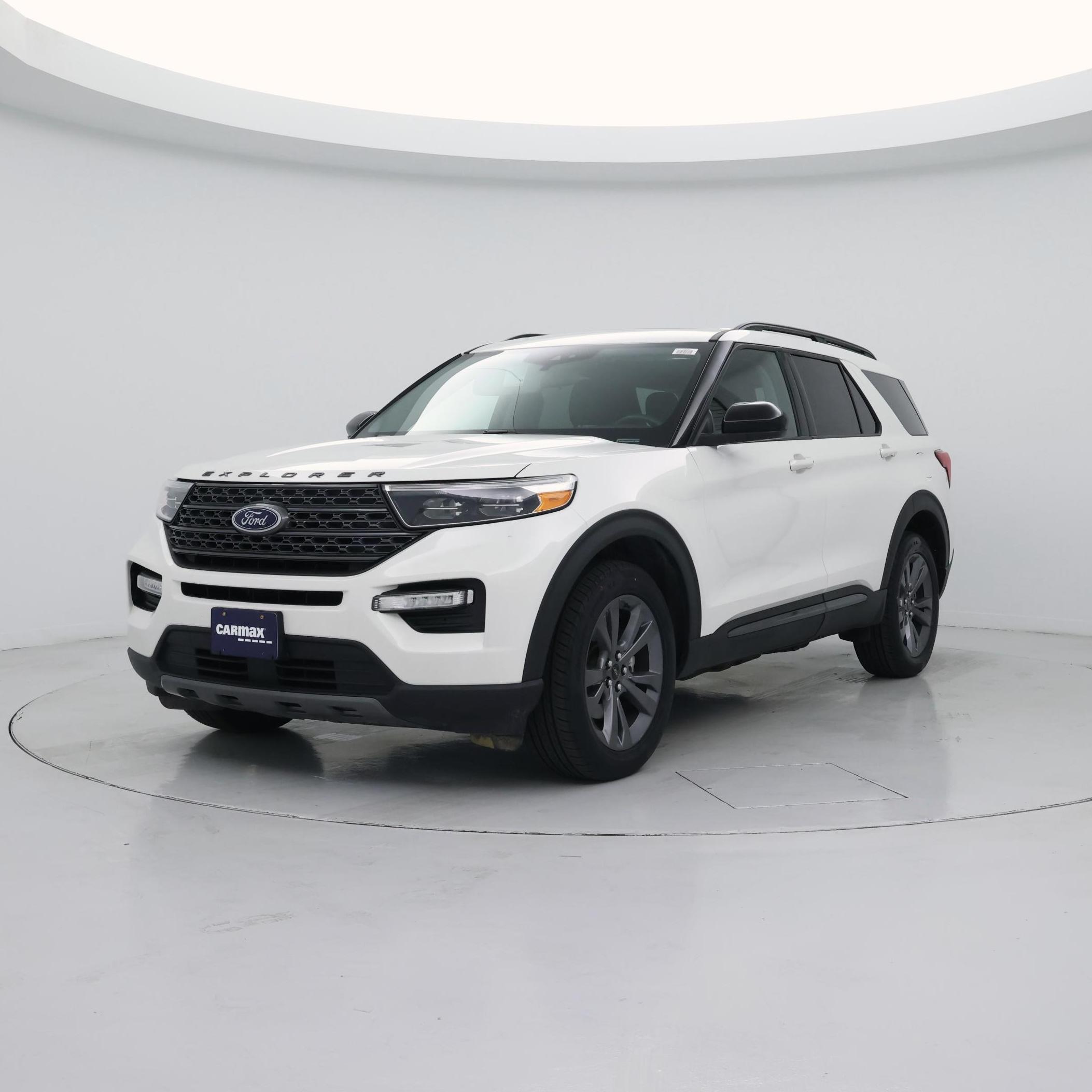 Thumbnail: 2022 Ford Explorer - 4