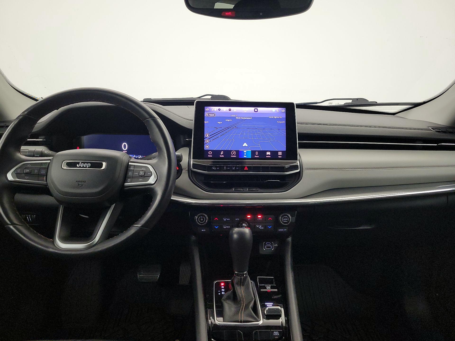 Thumbnail: 2022 Jeep Compass - 9