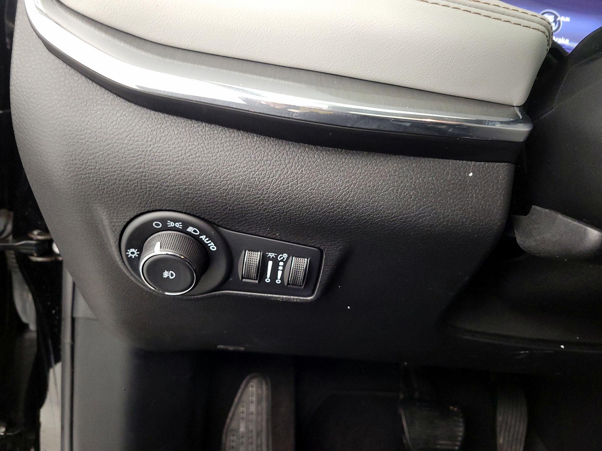 Thumbnail: 2022 Jeep Compass - 13