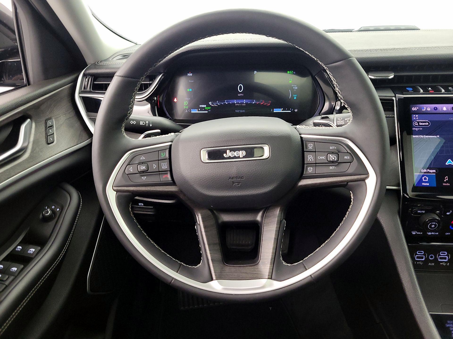 Thumbnail: 2024 Jeep Grand Cherokee - 10
