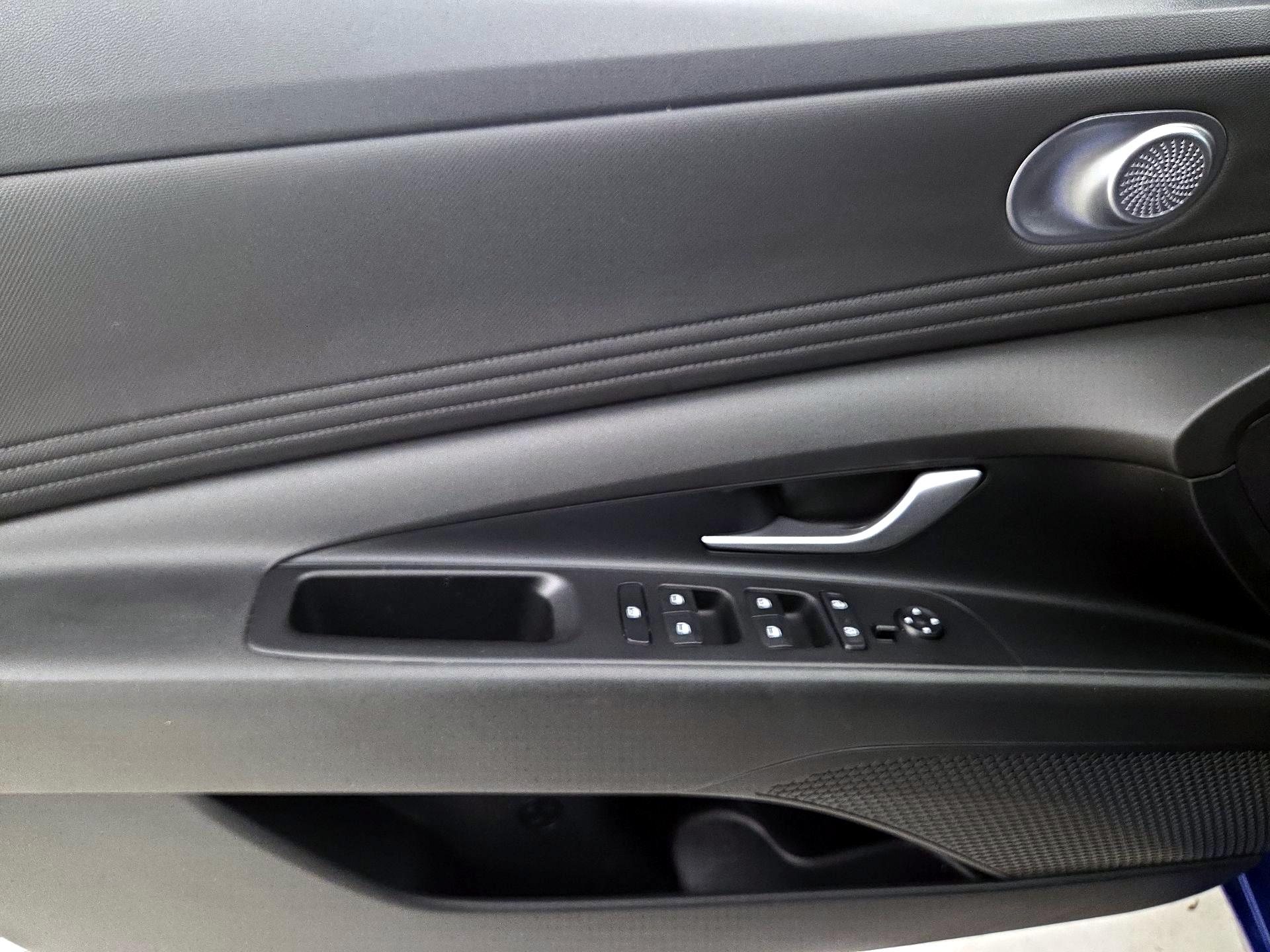 Thumbnail: 2023 Hyundai Elantra - 12