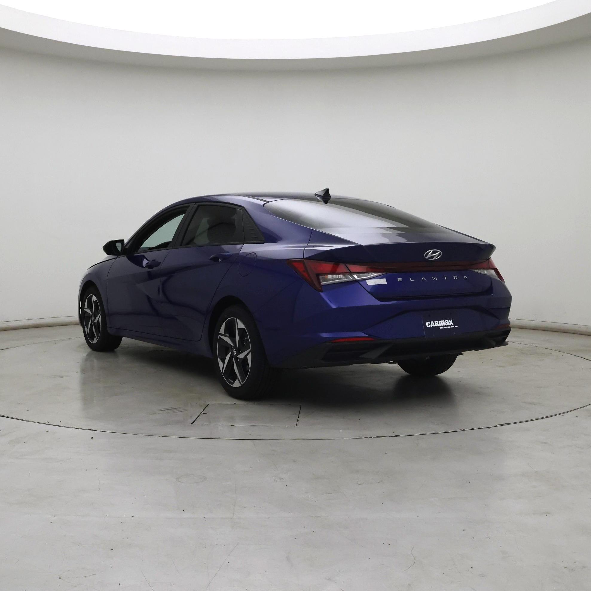 Thumbnail: 2023 Hyundai Elantra - 2