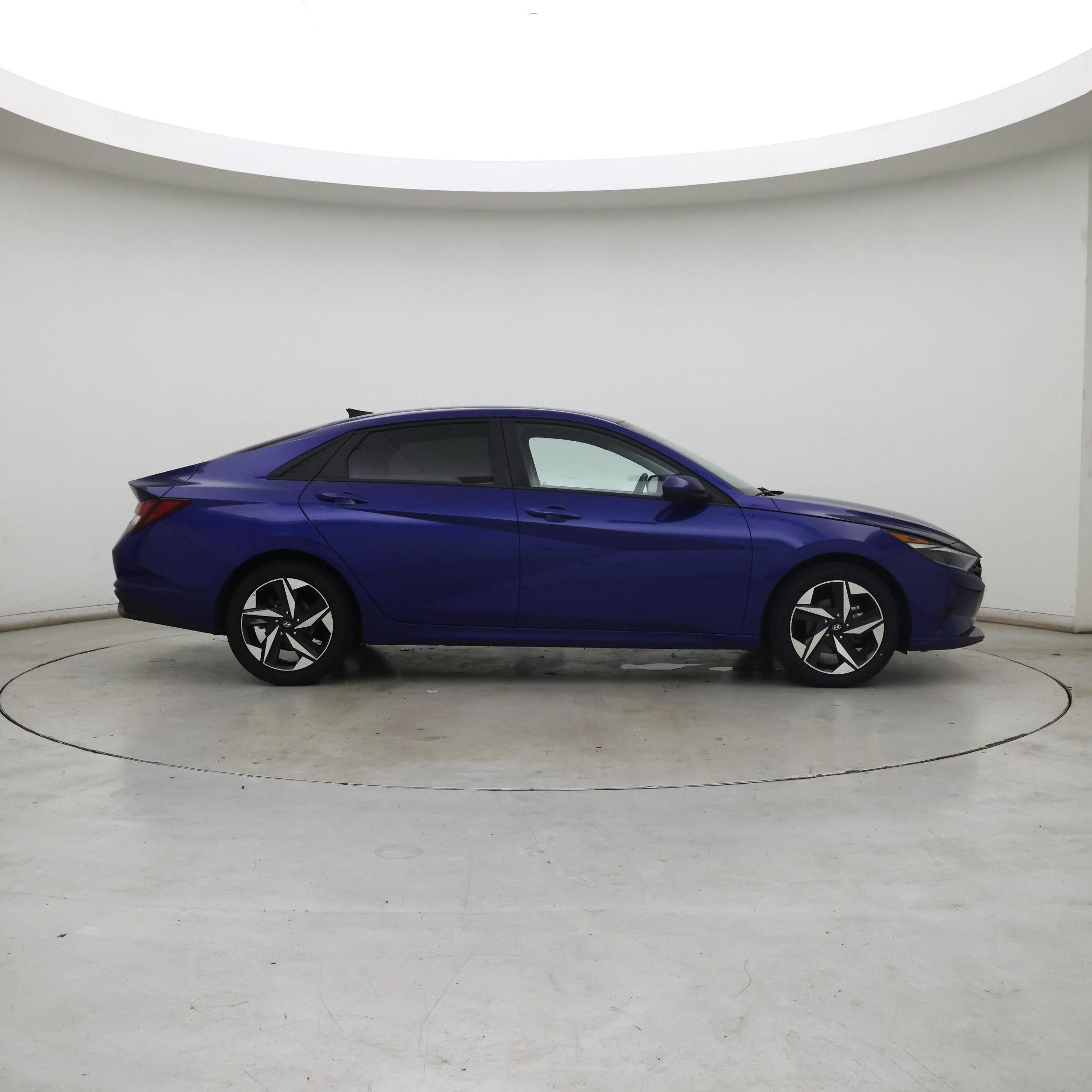 Thumbnail: 2023 Hyundai Elantra - 7