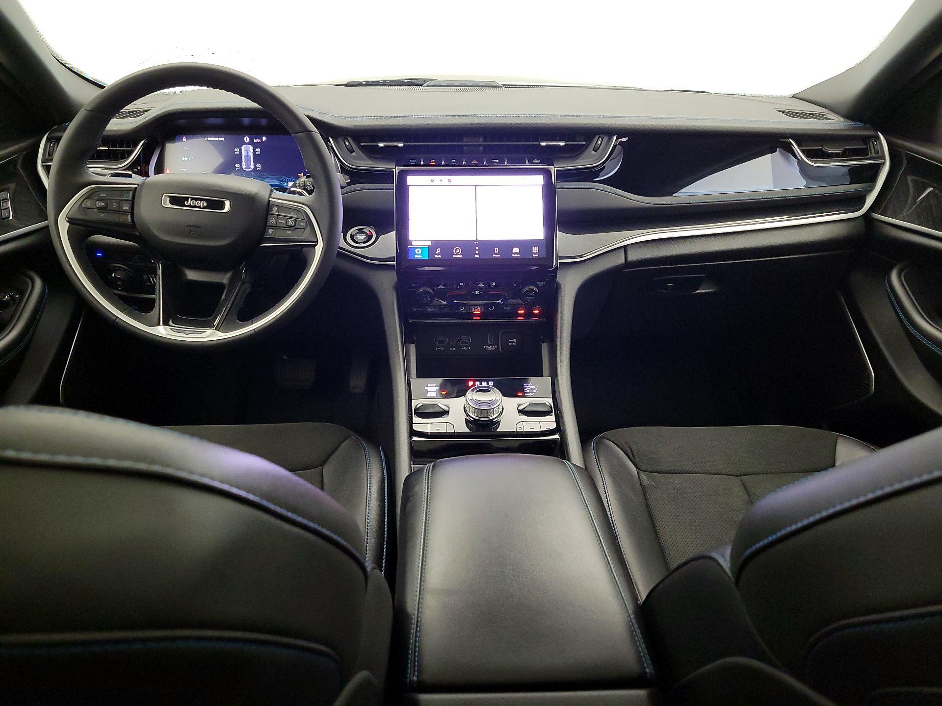 Thumbnail: 2023 Jeep Grand Cherokee - 9