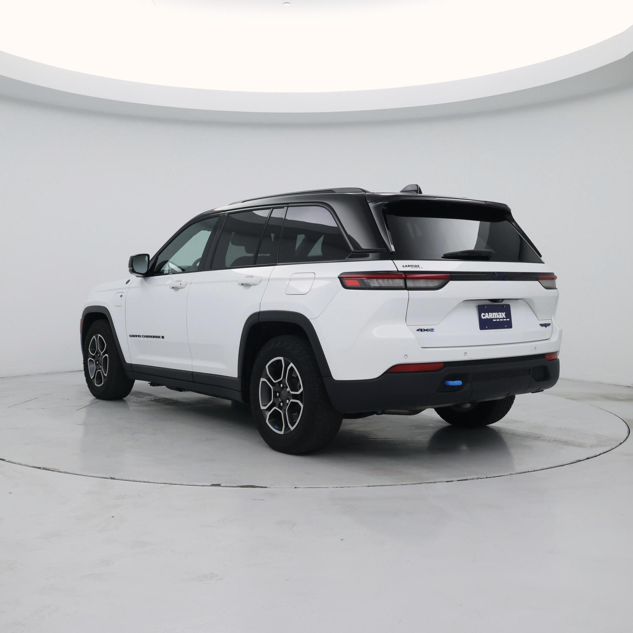 Thumbnail: 2023 Jeep Grand Cherokee - 2