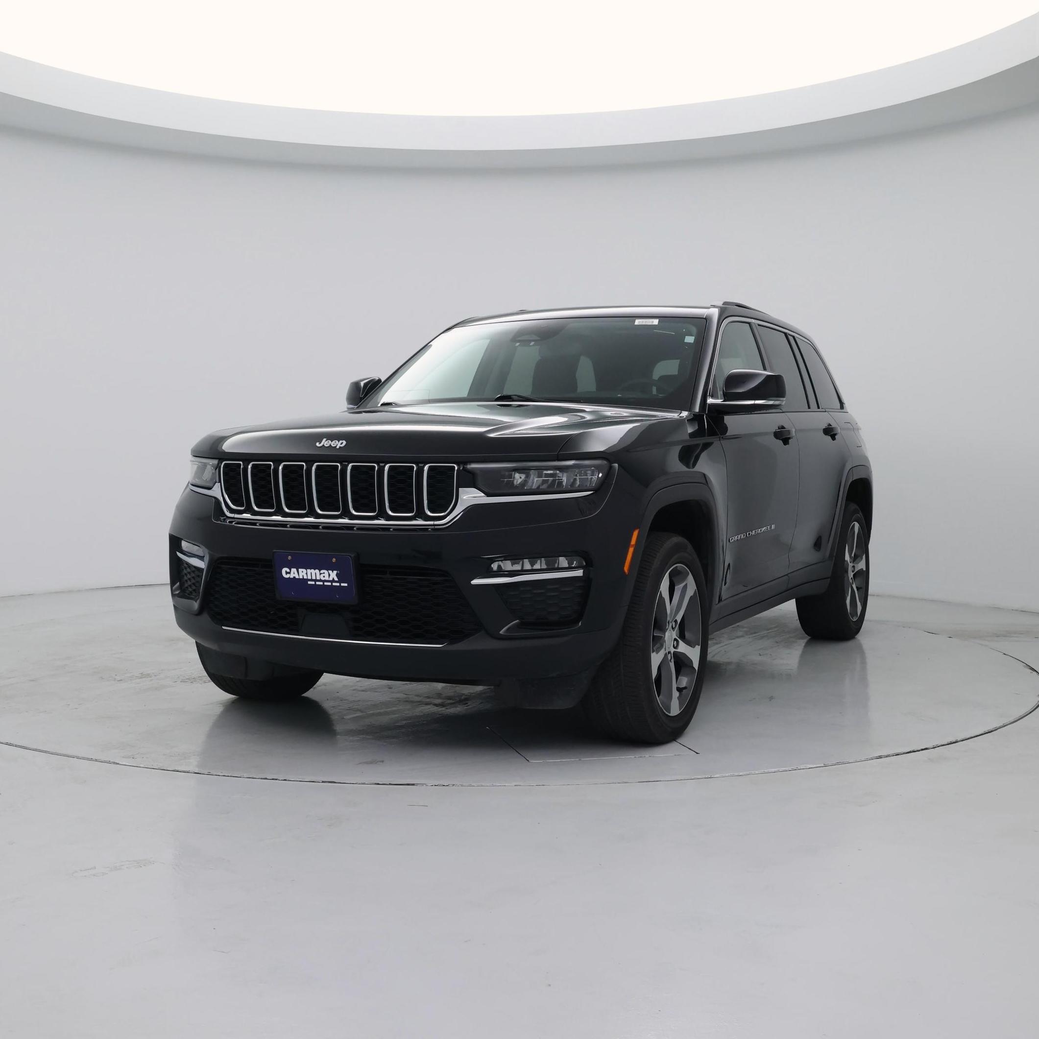 Thumbnail: 2023 Jeep Grand Cherokee - 4