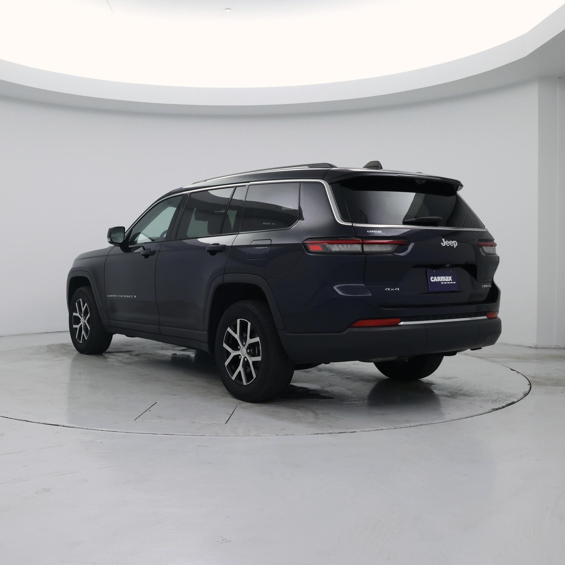 Thumbnail: 2023 Jeep Grand Cherokee L - 2