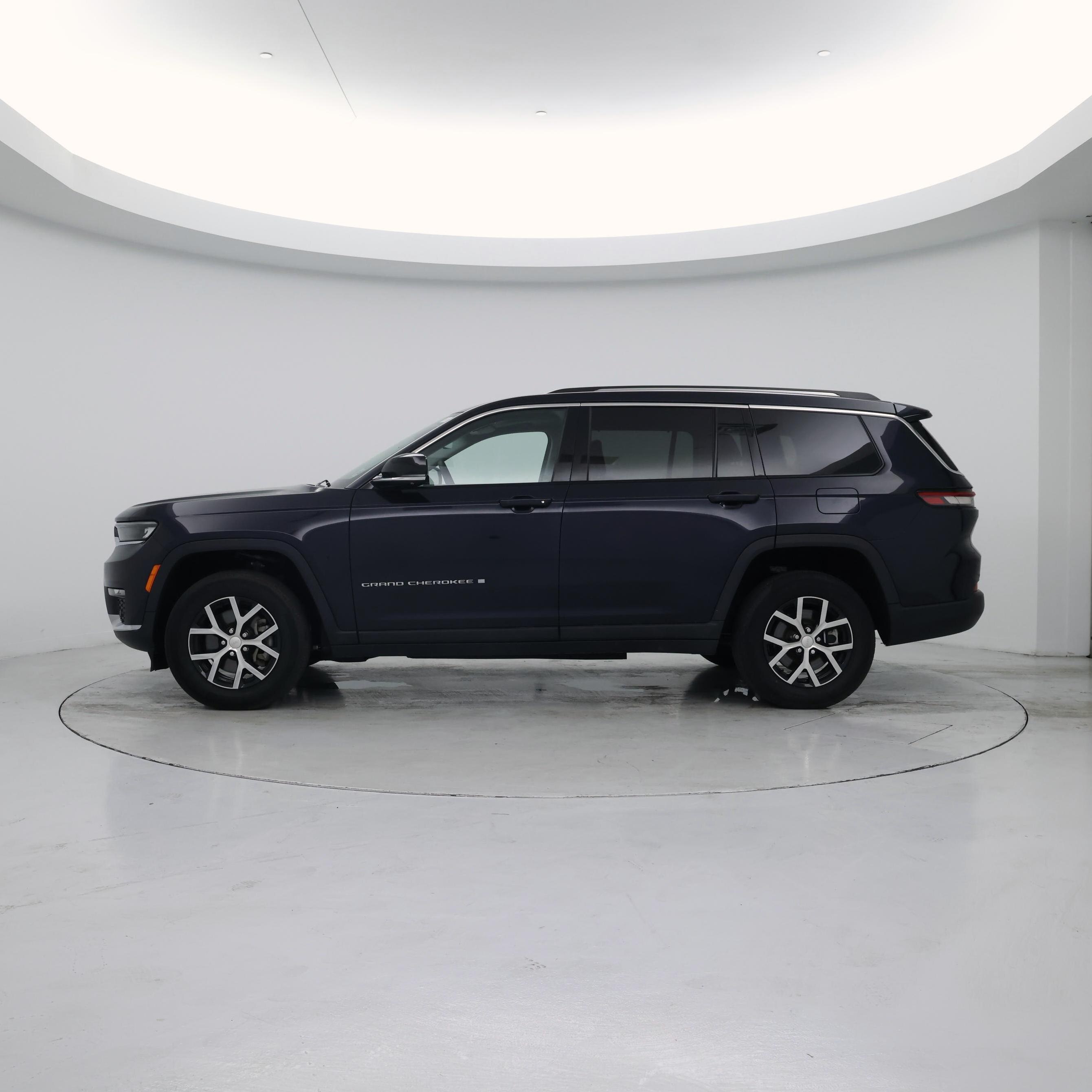 Thumbnail: 2023 Jeep Grand Cherokee L - 3