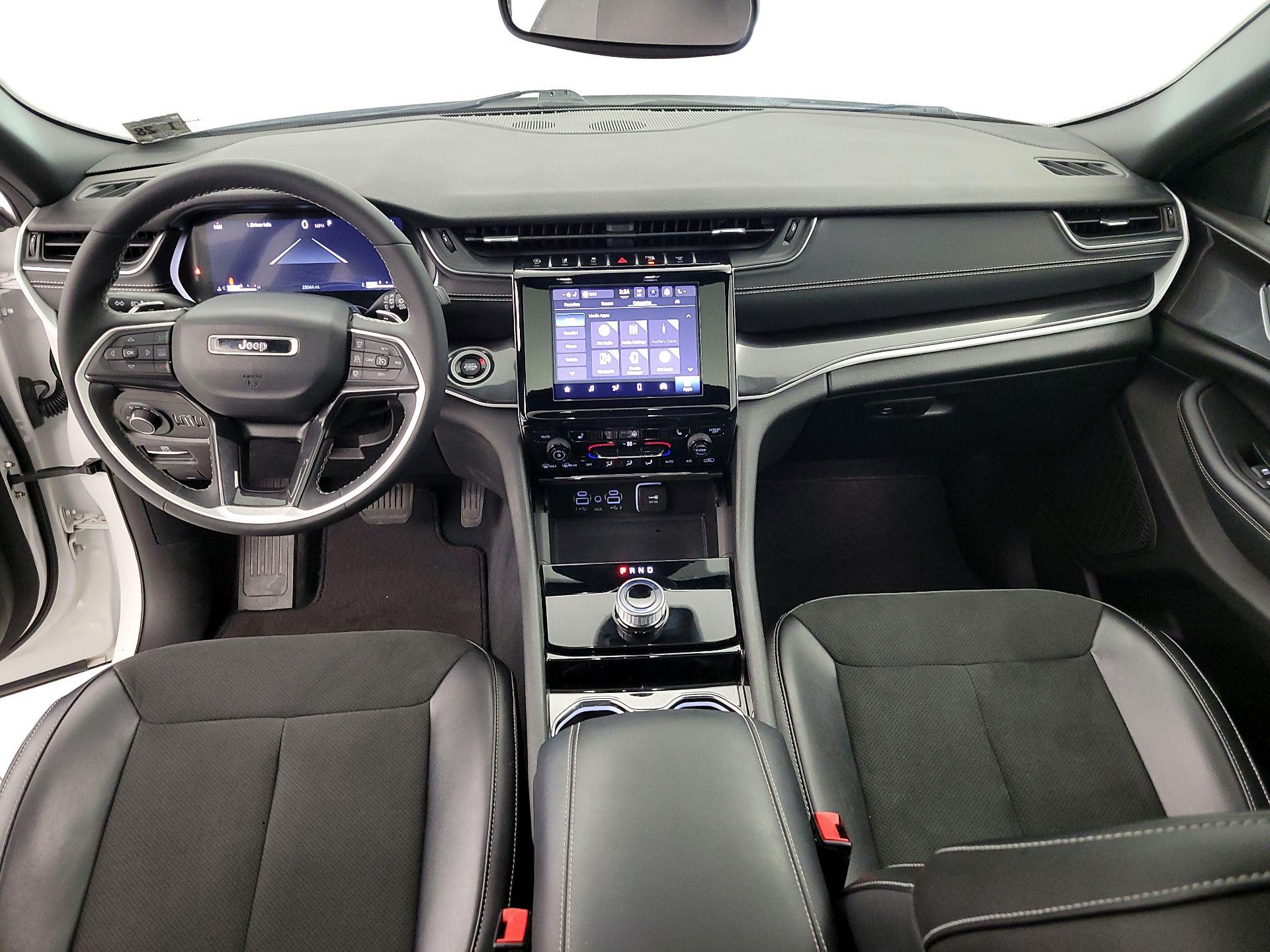 Thumbnail: 2023 Jeep Grand Cherokee - 9