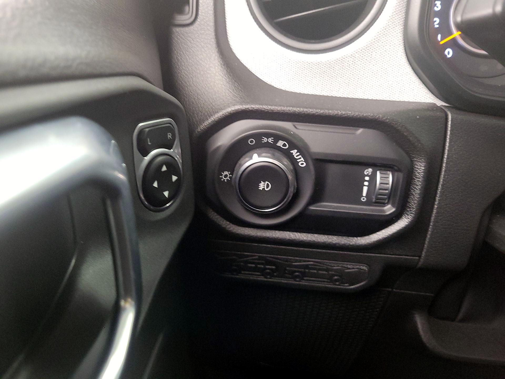 Thumbnail: 2025 Jeep Wrangler - 13