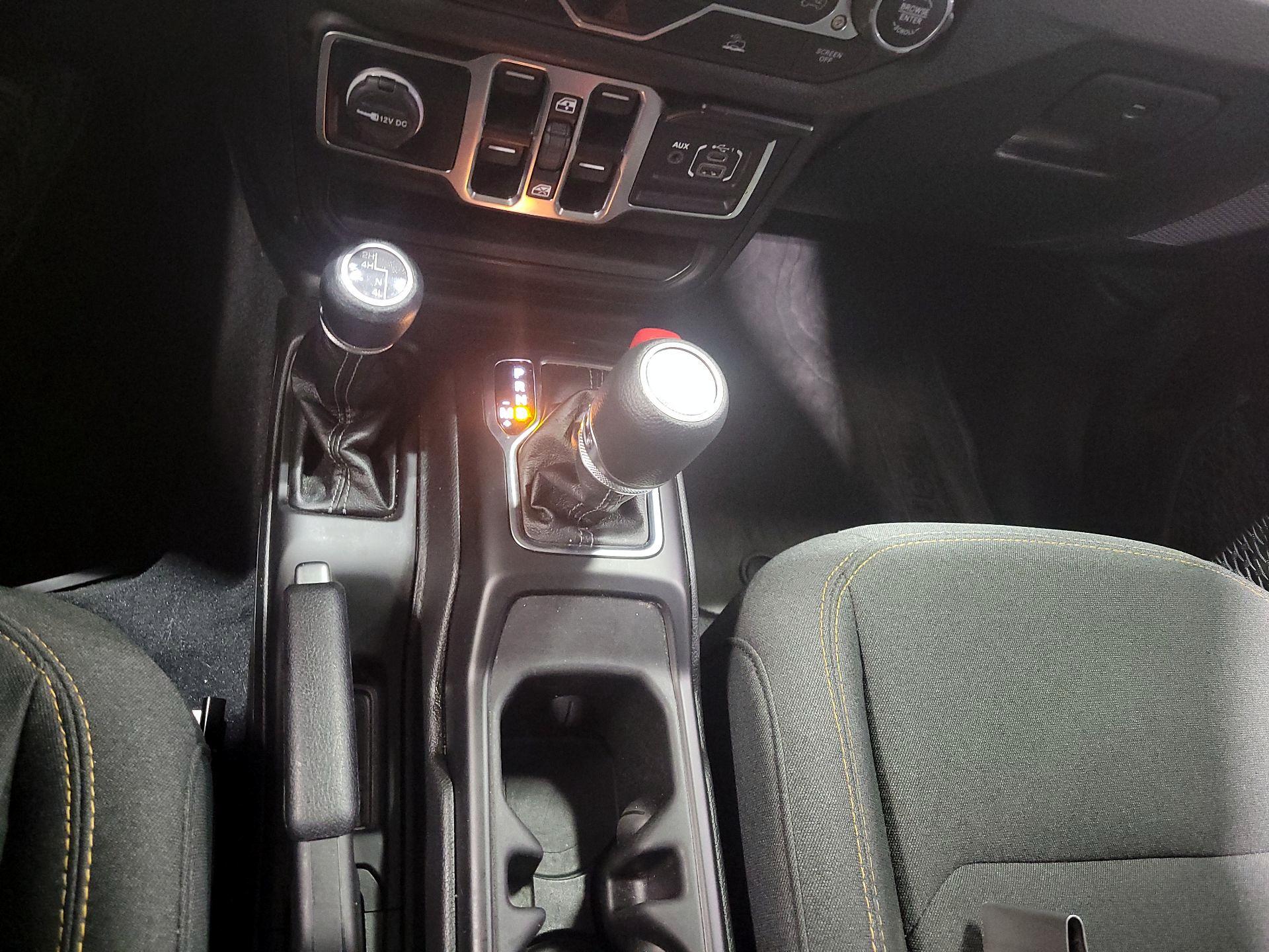Thumbnail: 2025 Jeep Wrangler - 17