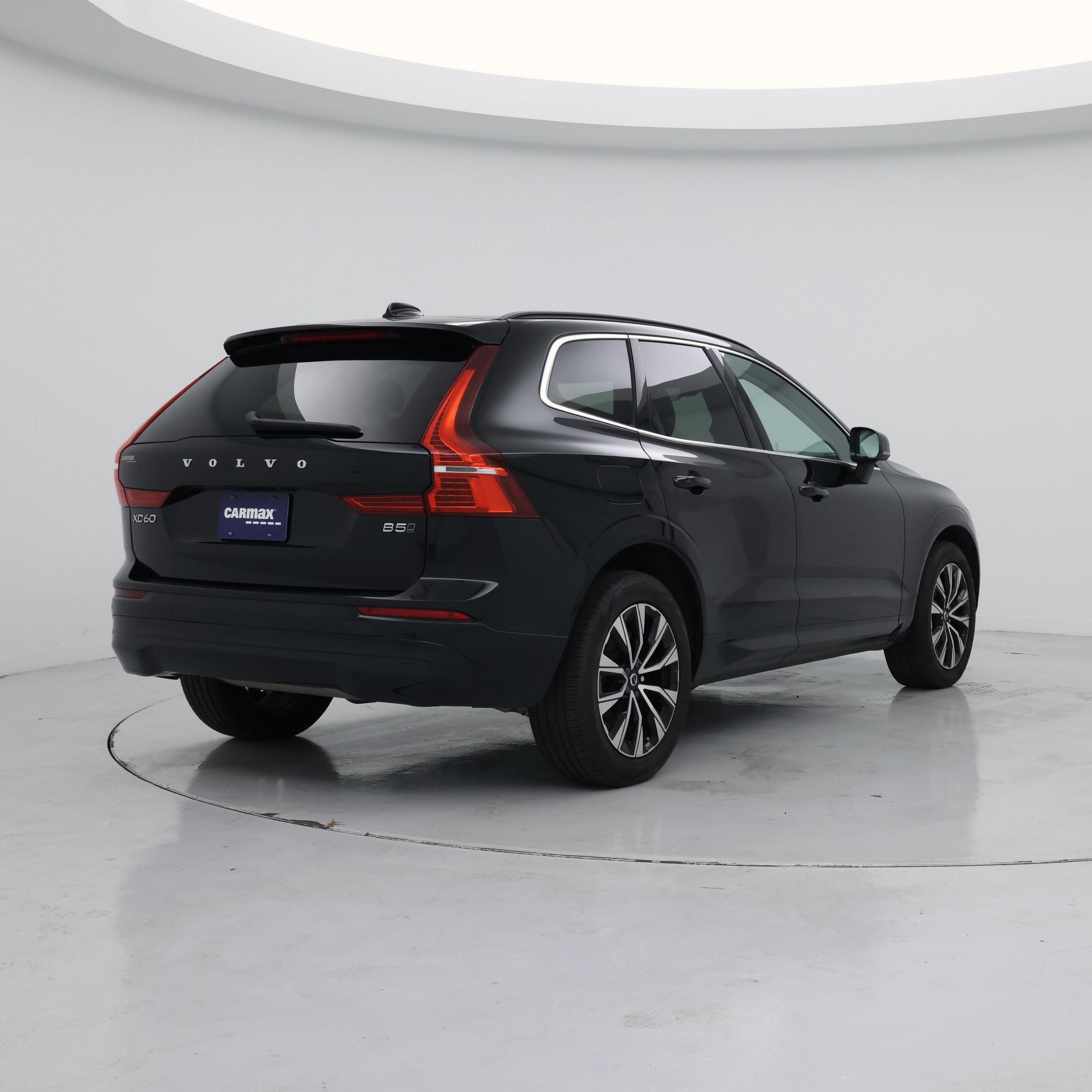 Thumbnail: 2023 Volvo XC60 - 8