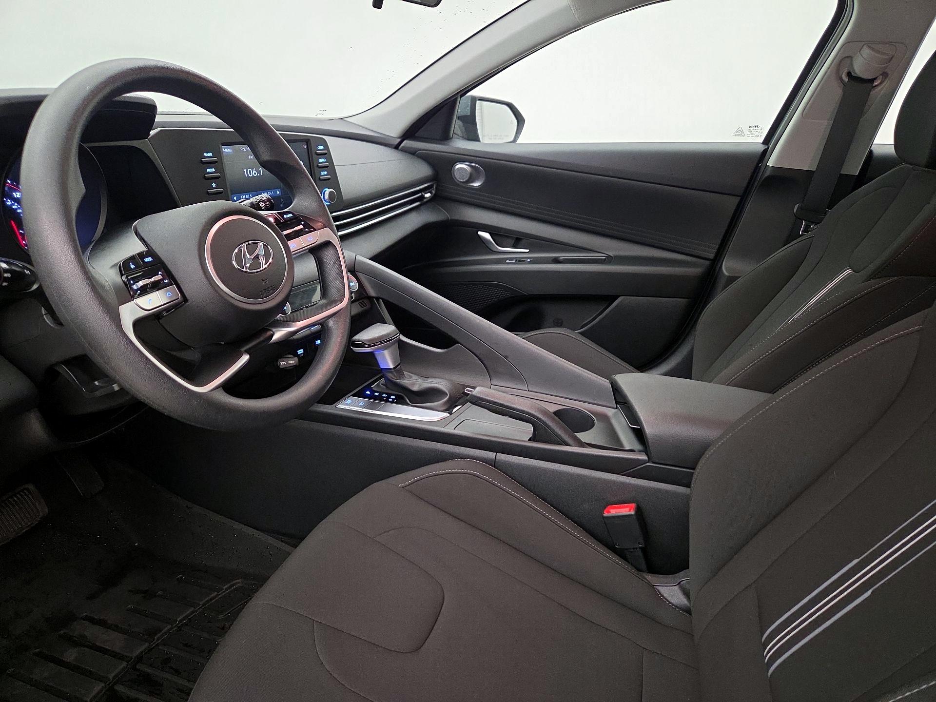 Thumbnail: 2023 Hyundai Elantra - 11