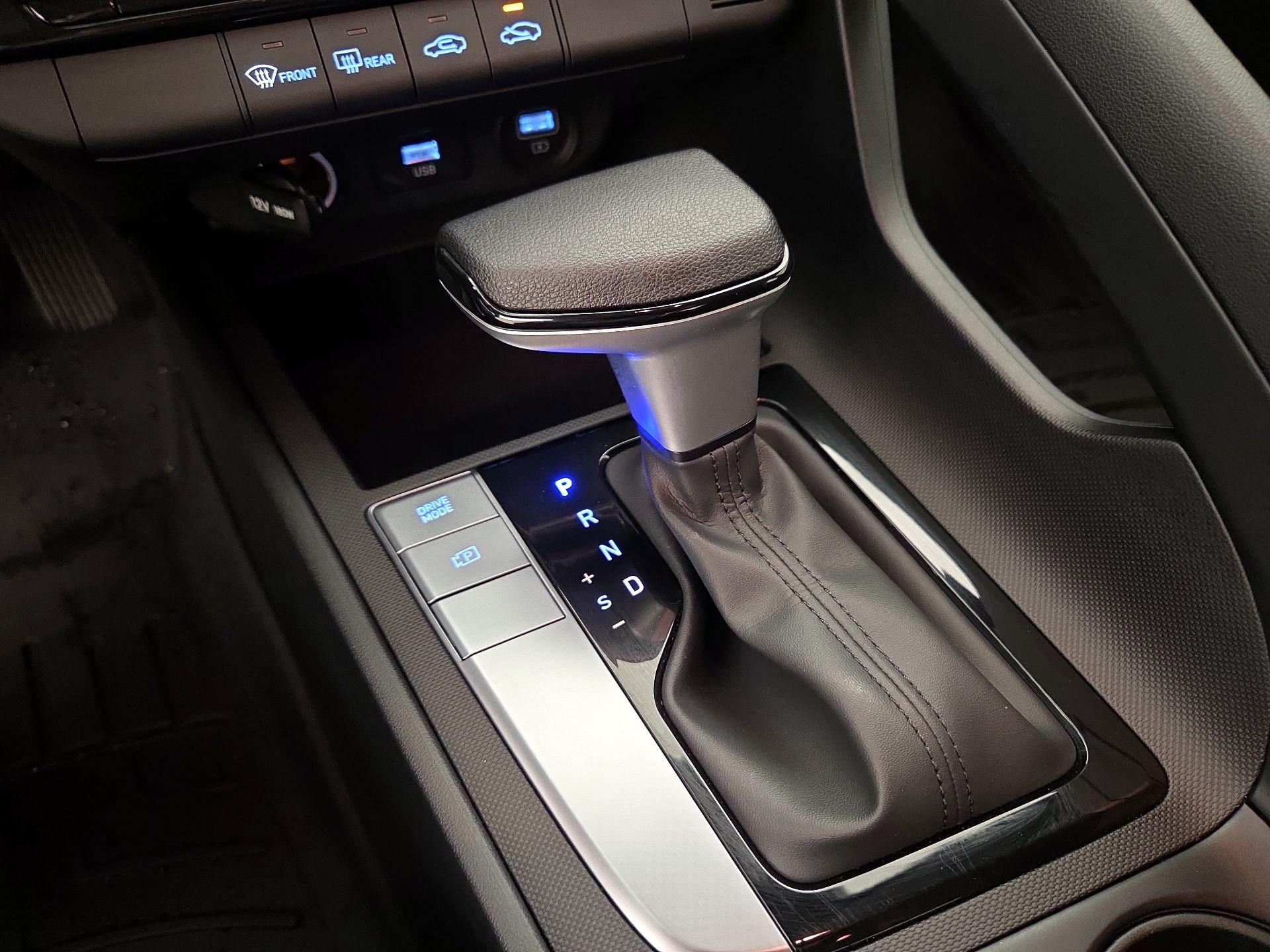 Thumbnail: 2023 Hyundai Elantra - 15