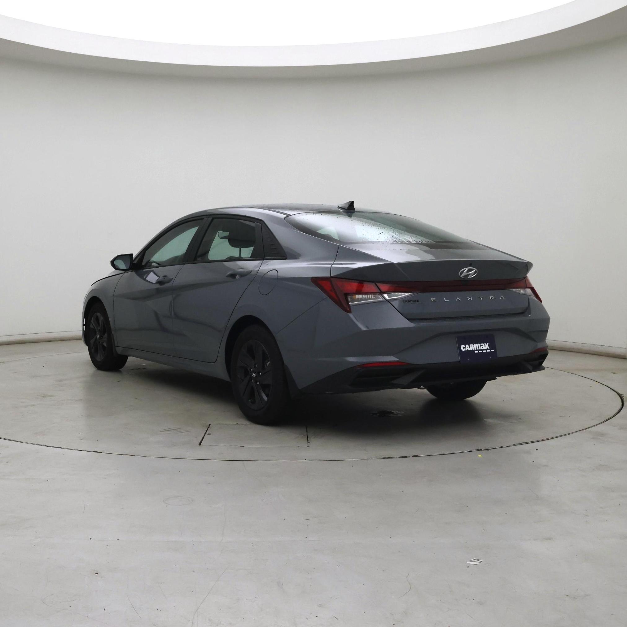 Thumbnail: 2023 Hyundai Elantra - 2