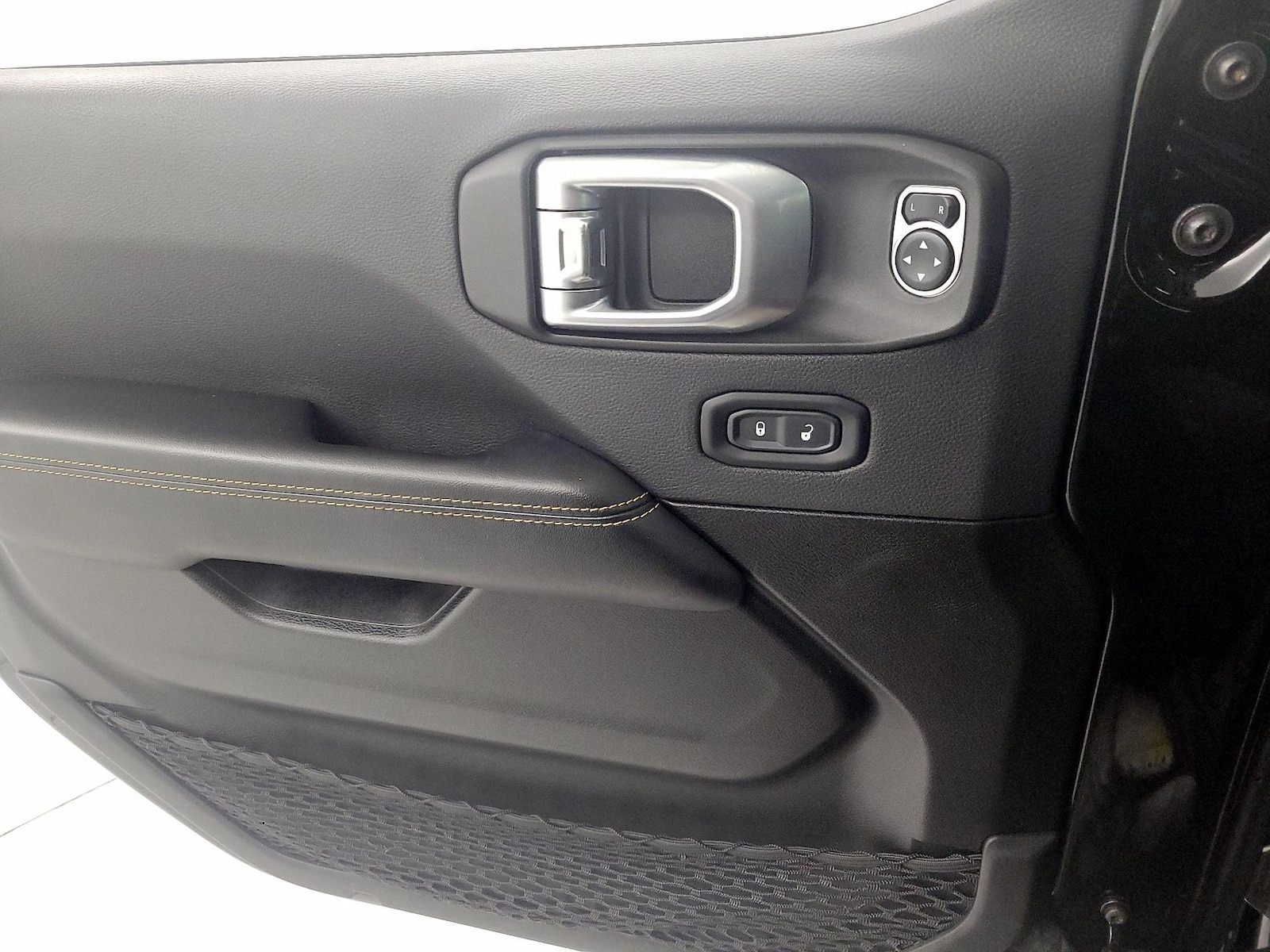 2024 Jeep Wrangler 4xe Sahara 4XE - Photo 13