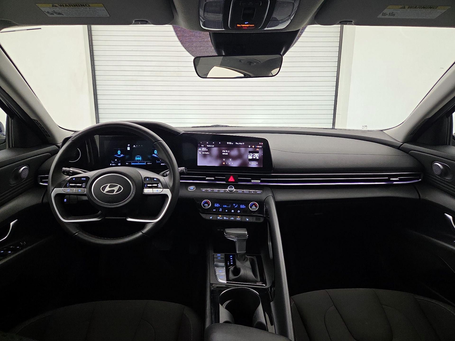 Thumbnail: 2025 Hyundai Elantra - 9