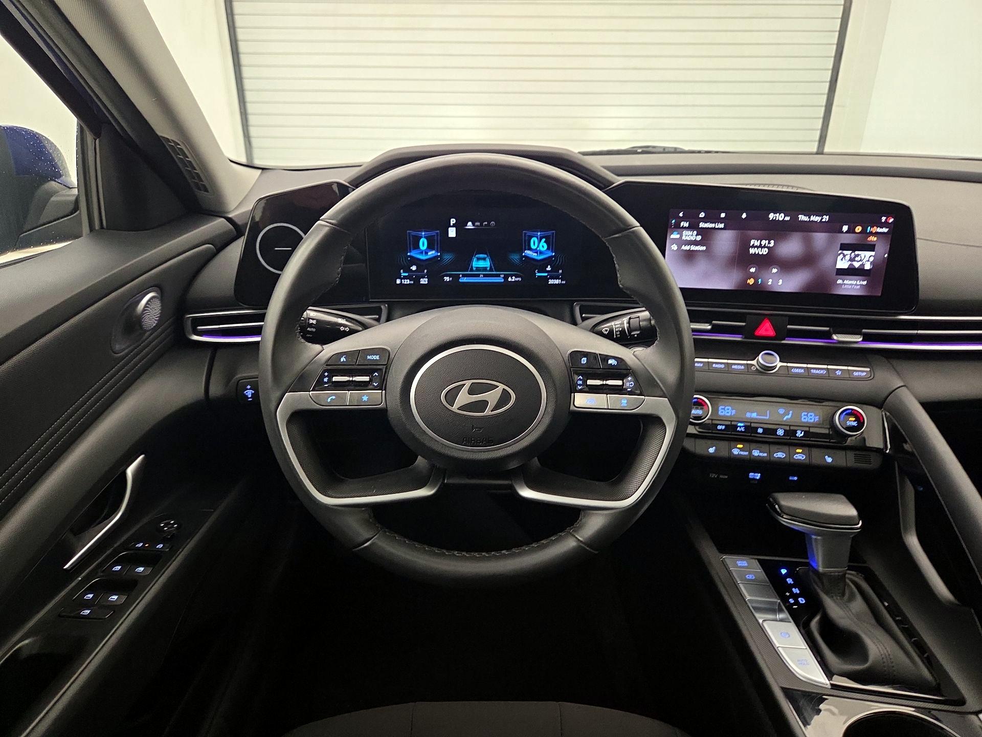 Thumbnail: 2025 Hyundai Elantra - 10