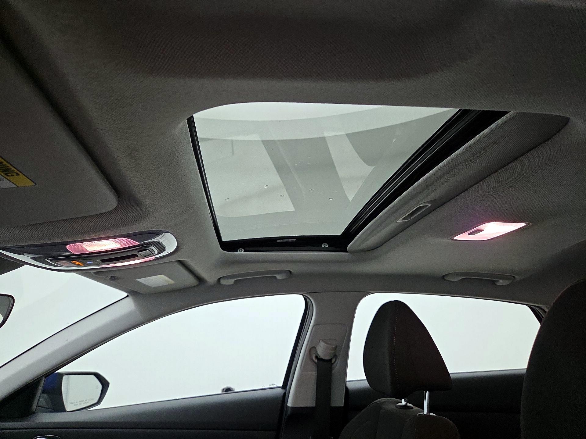 Thumbnail: 2025 Hyundai Elantra - 19