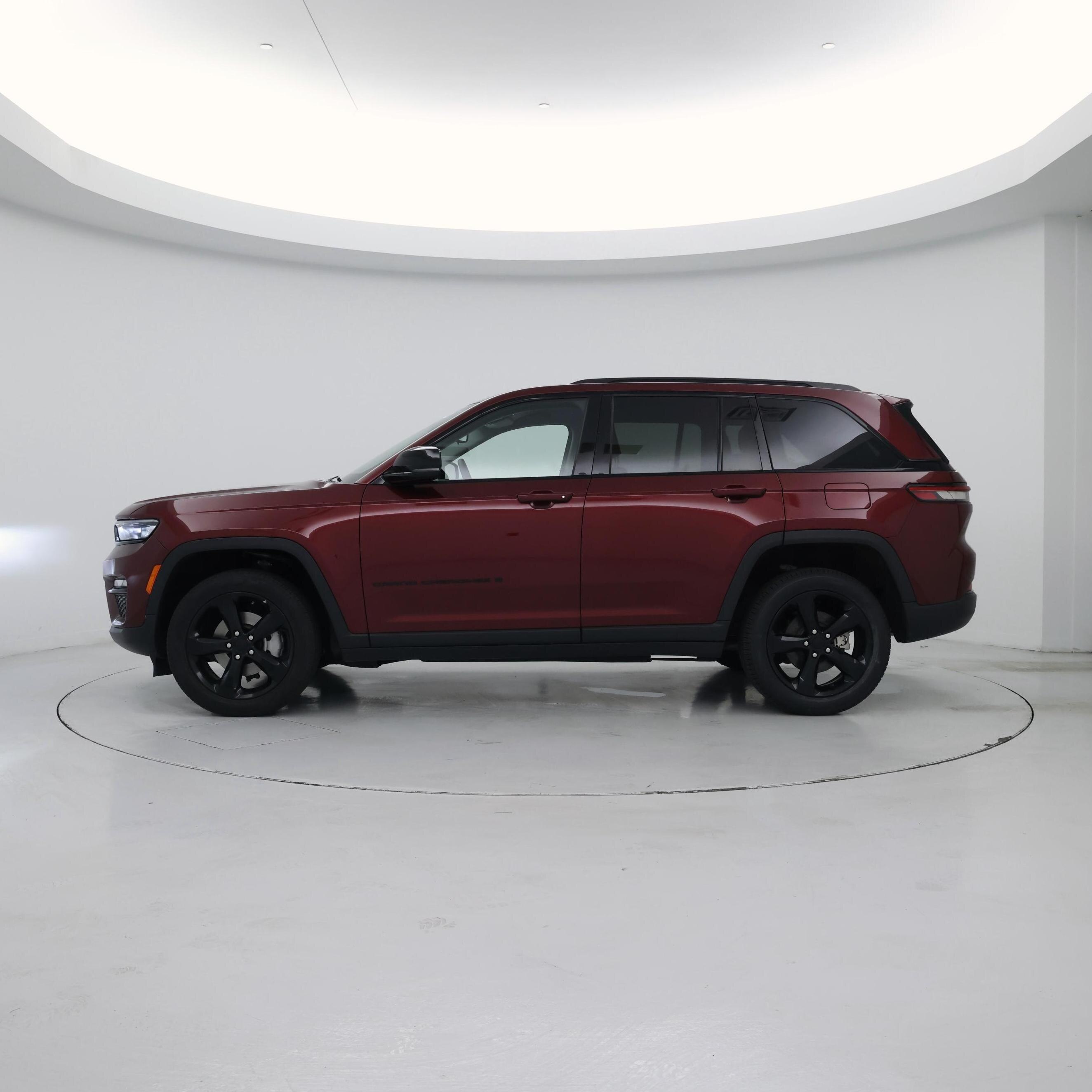 Thumbnail: 2023 Jeep Grand Cherokee - 3