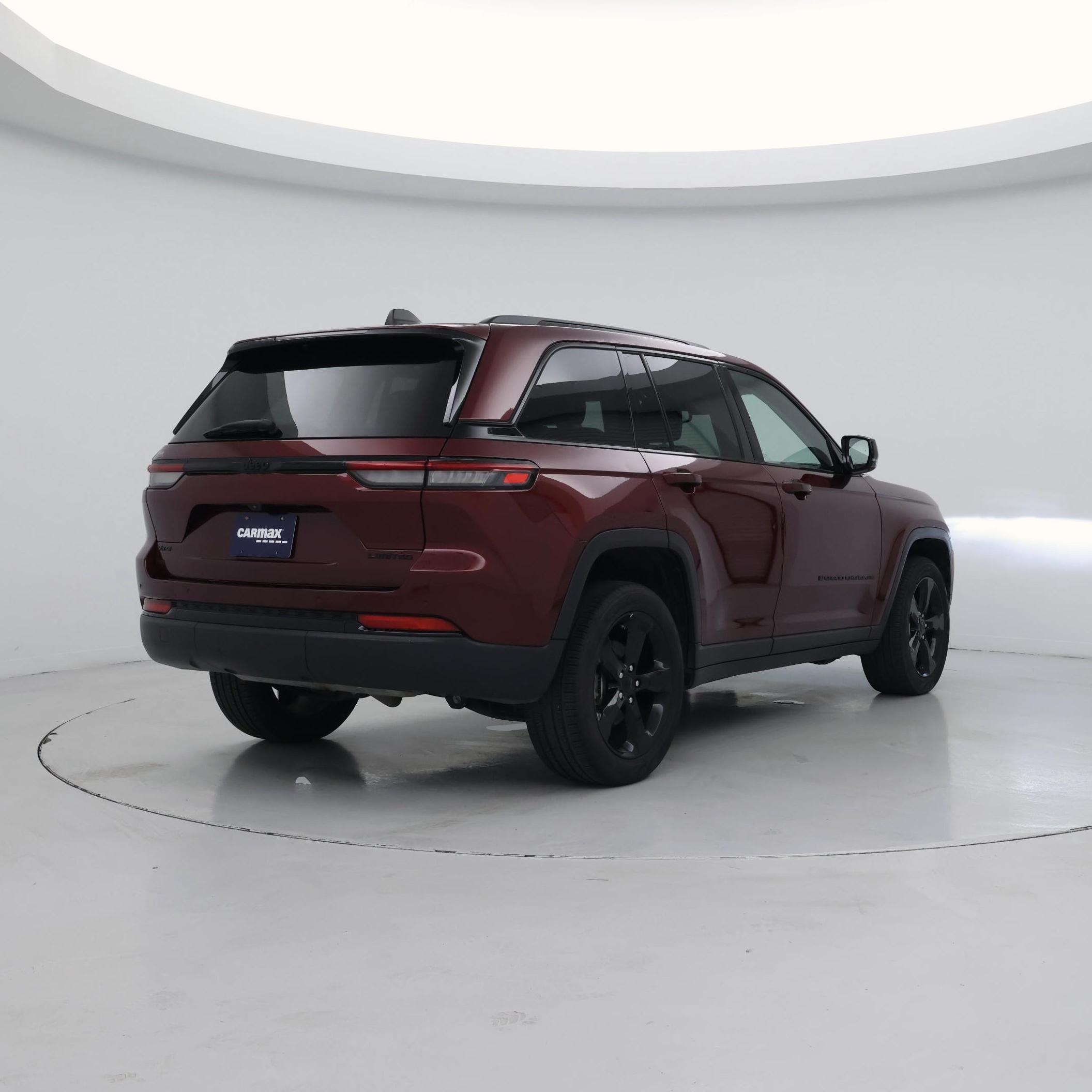 Thumbnail: 2023 Jeep Grand Cherokee - 8