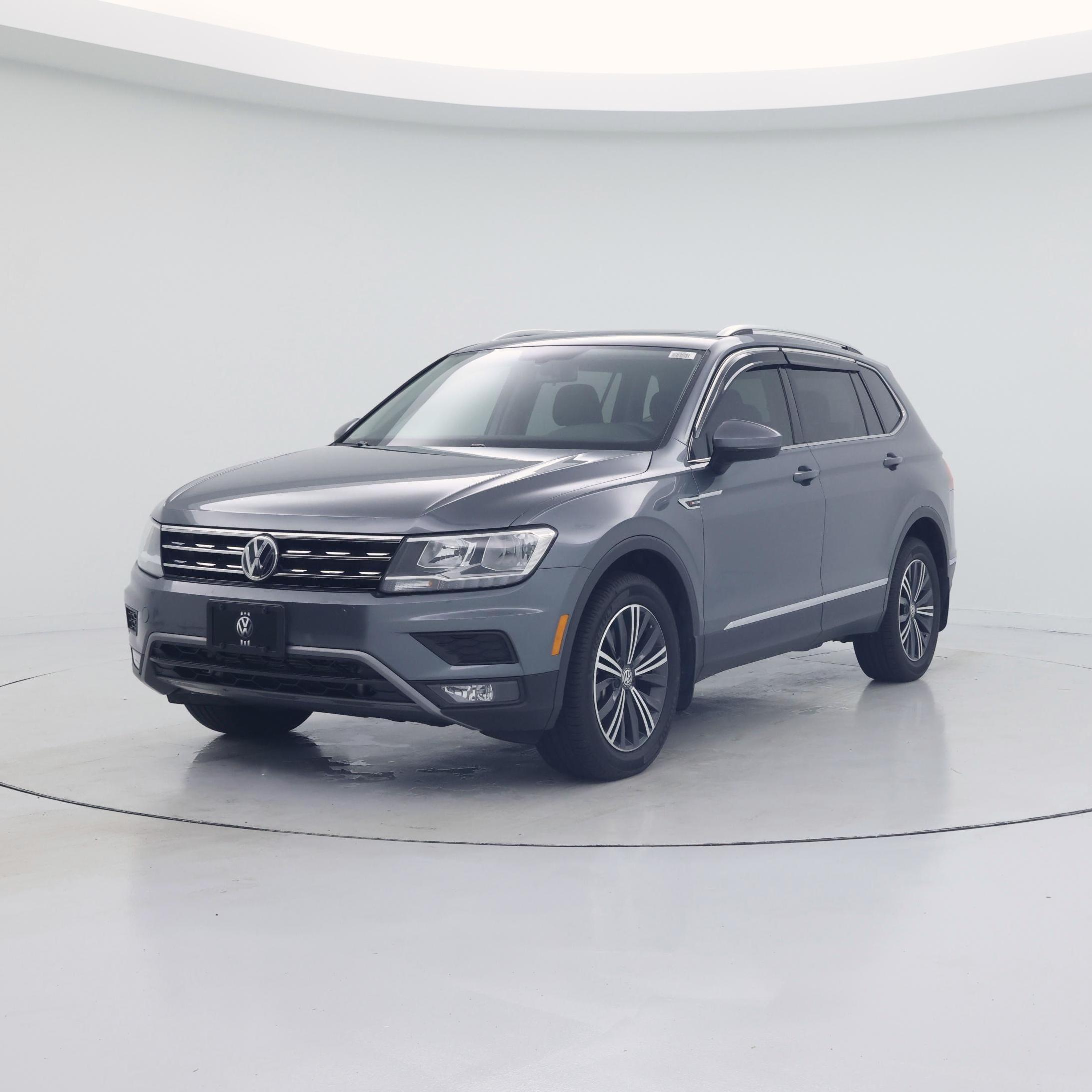 Thumbnail: 2018 Volkswagen Tiguan - 4