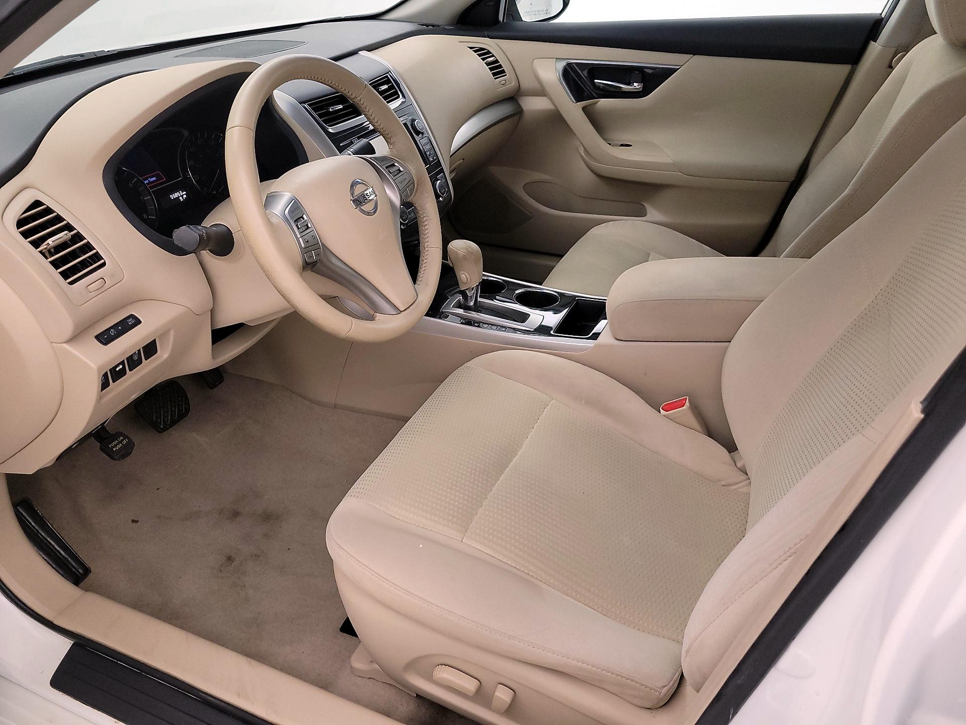 Thumbnail: 2014 Nissan Altima - 11