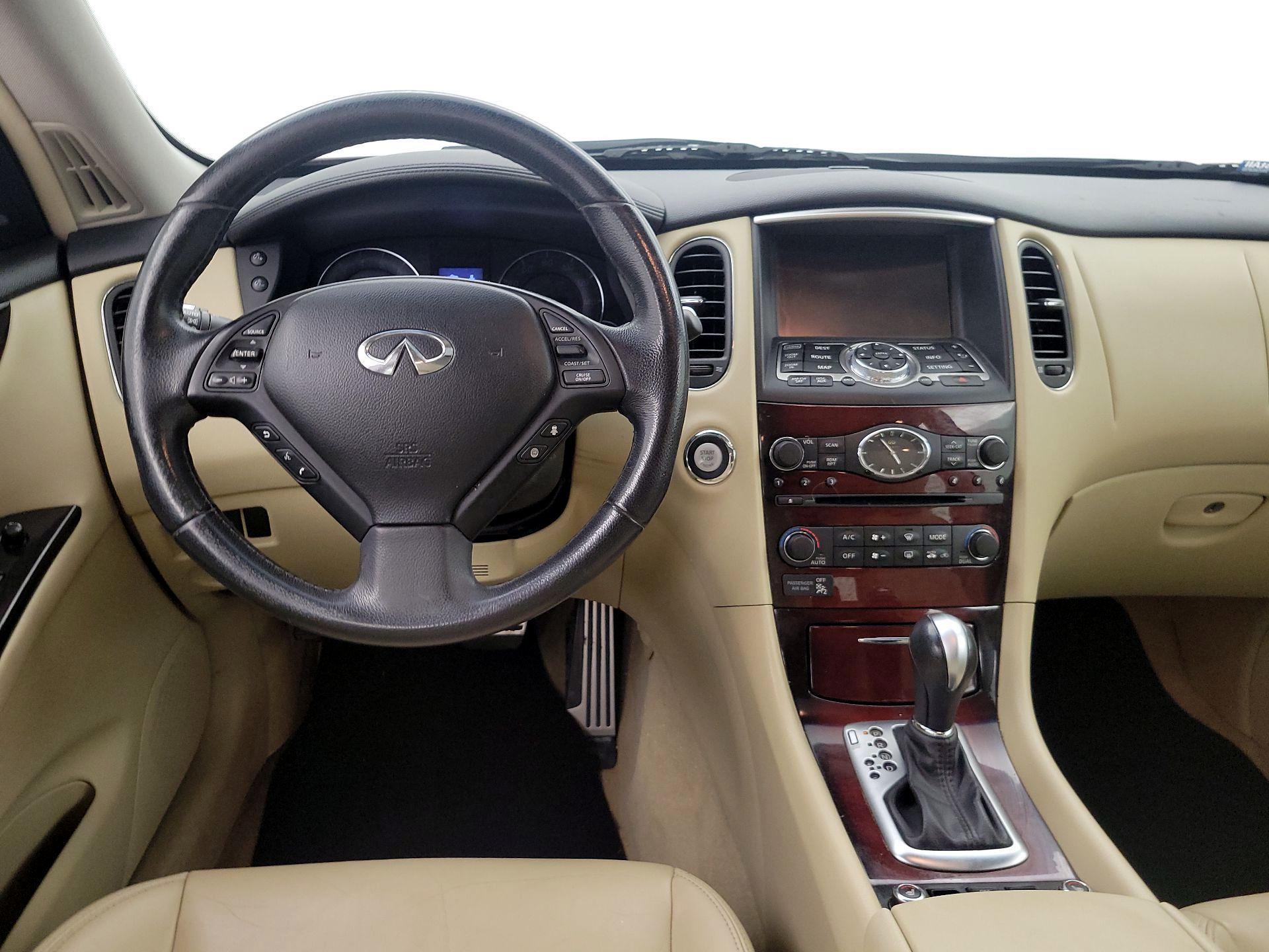 Thumbnail: 2017 INFINITI QX50 - 10