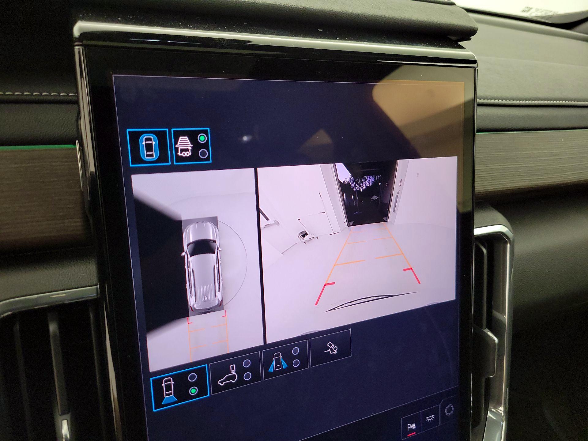 Thumbnail: 2025 GMC Acadia - 15