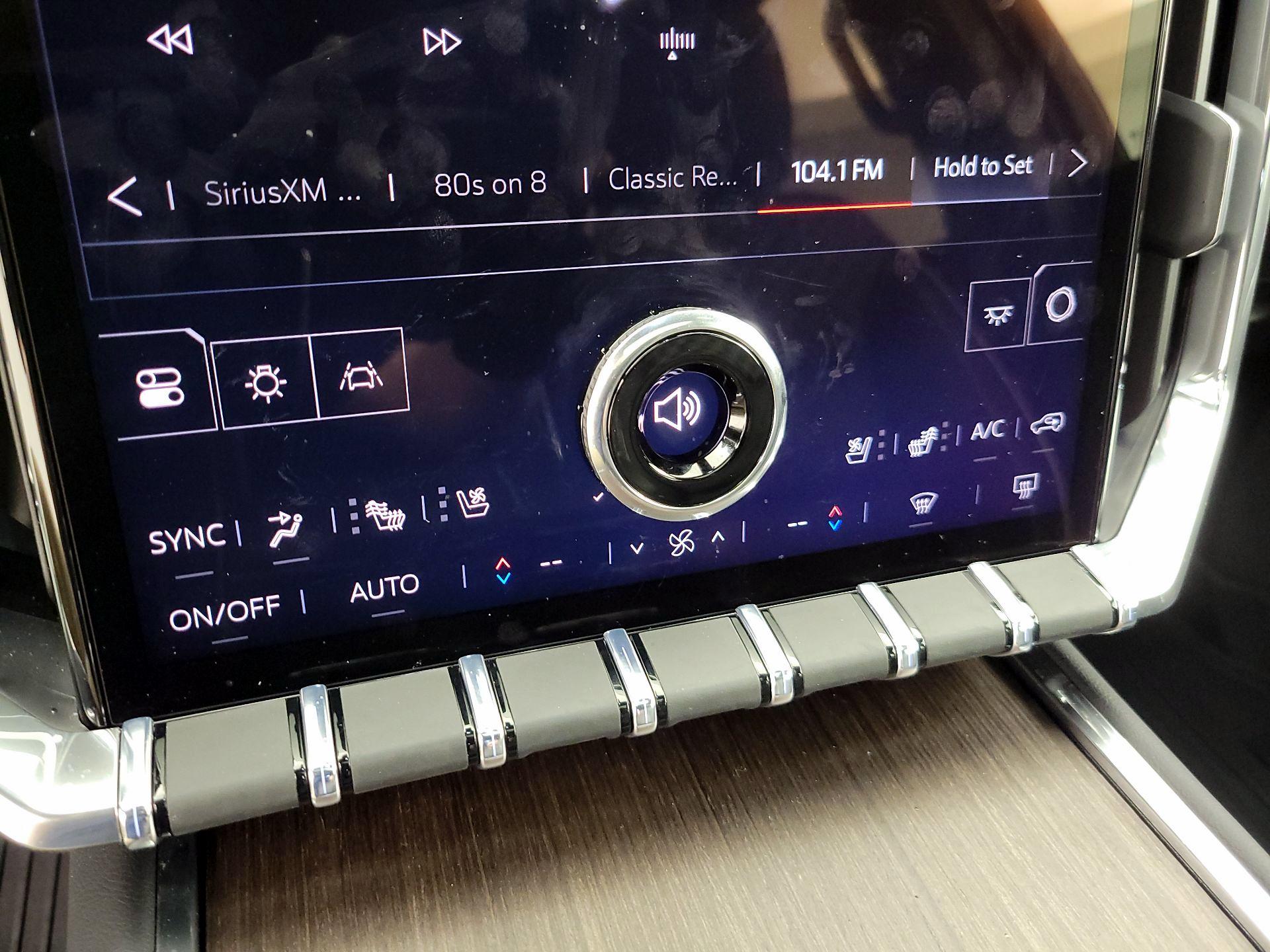 Thumbnail: 2025 GMC Acadia - 17