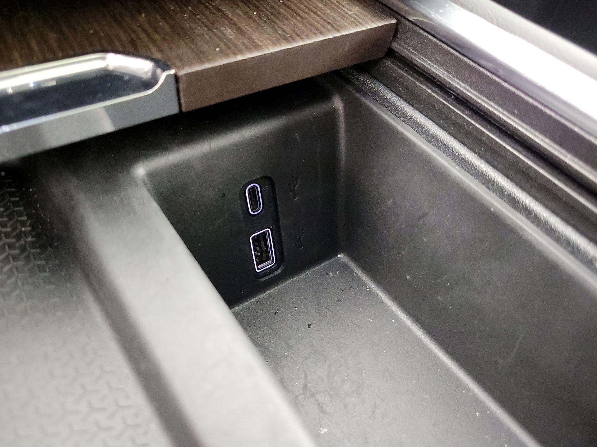 Thumbnail: 2025 GMC Acadia - 19