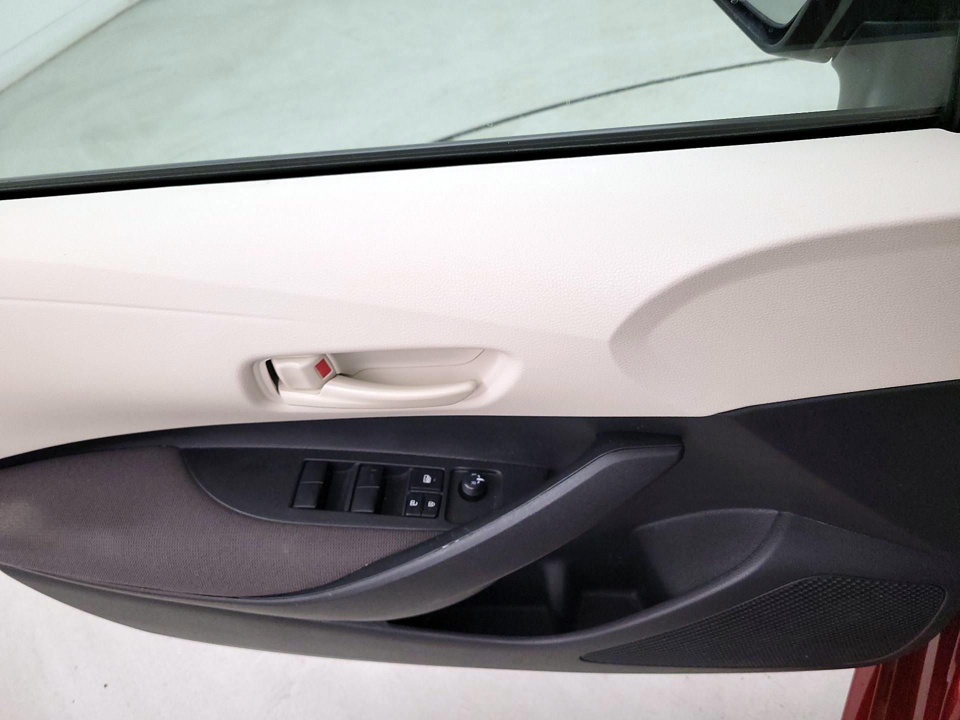 Thumbnail: 2025 Toyota Corolla - 12