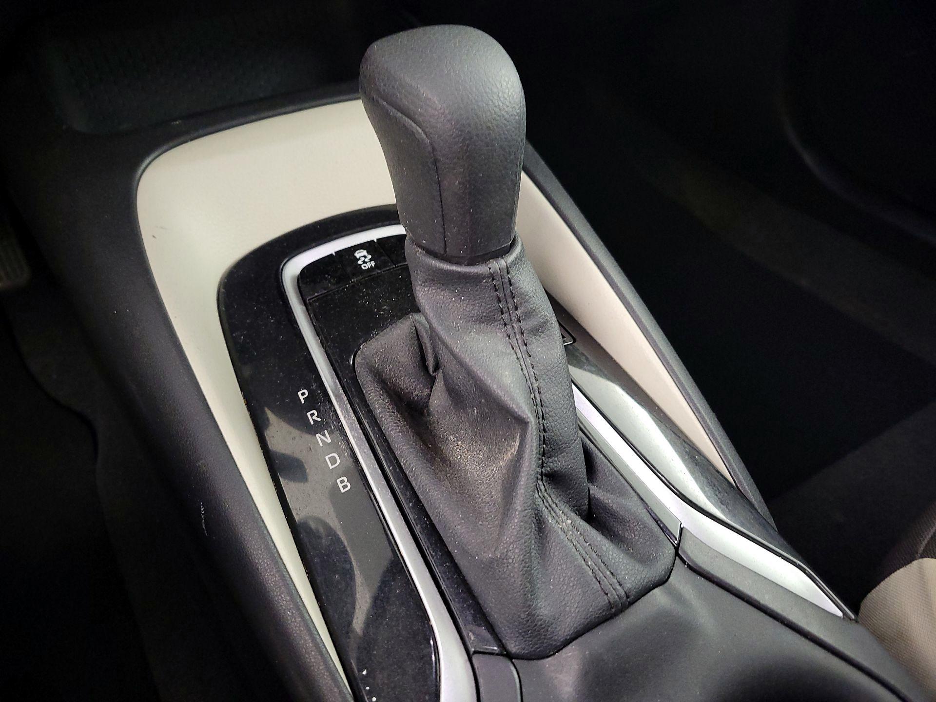 Thumbnail: 2025 Toyota Corolla - 17