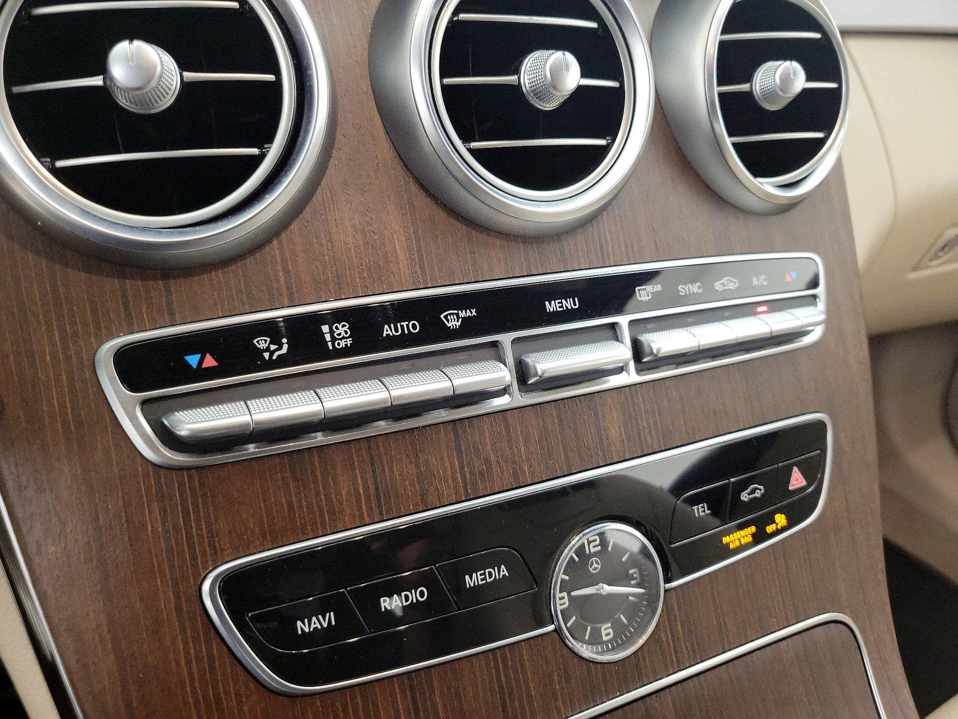 Thumbnail: 2020 Mercedes-Benz C-Class - 17
