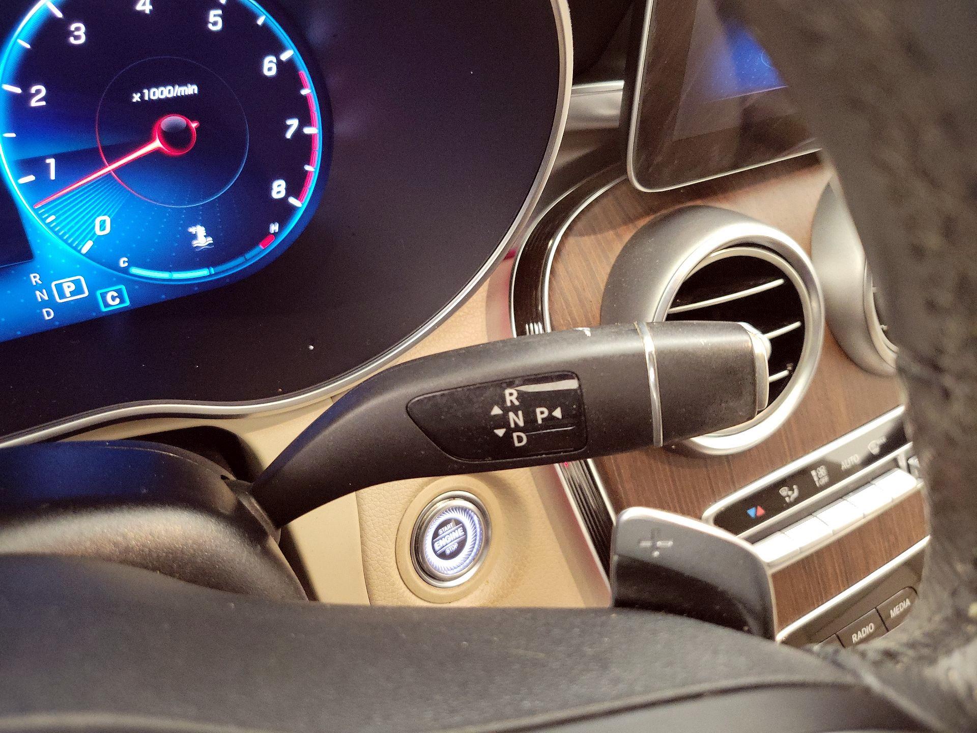 Thumbnail: 2020 Mercedes-Benz C-Class - 18