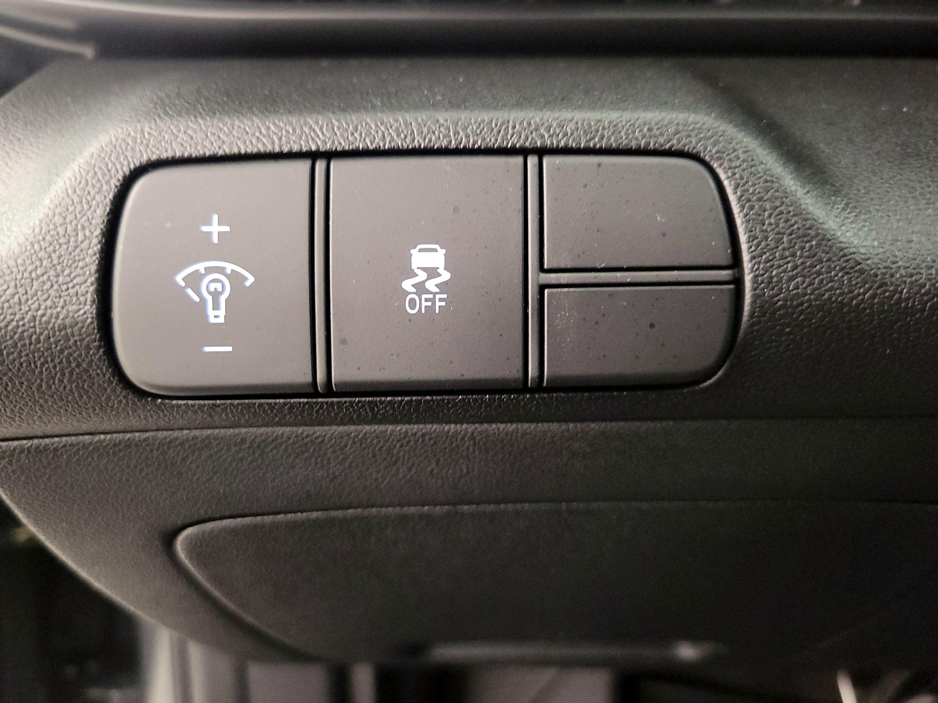 Thumbnail: 2025 Hyundai Elantra - 13