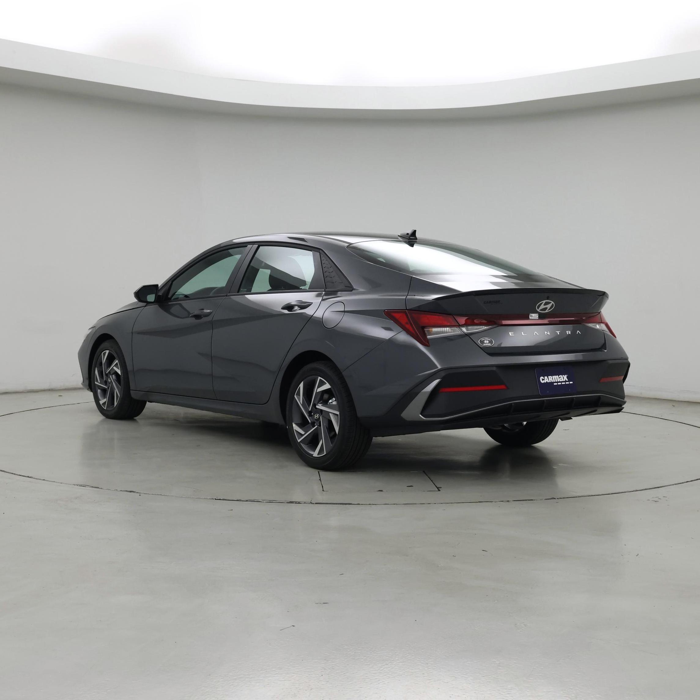 Thumbnail: 2025 Hyundai Elantra - 2