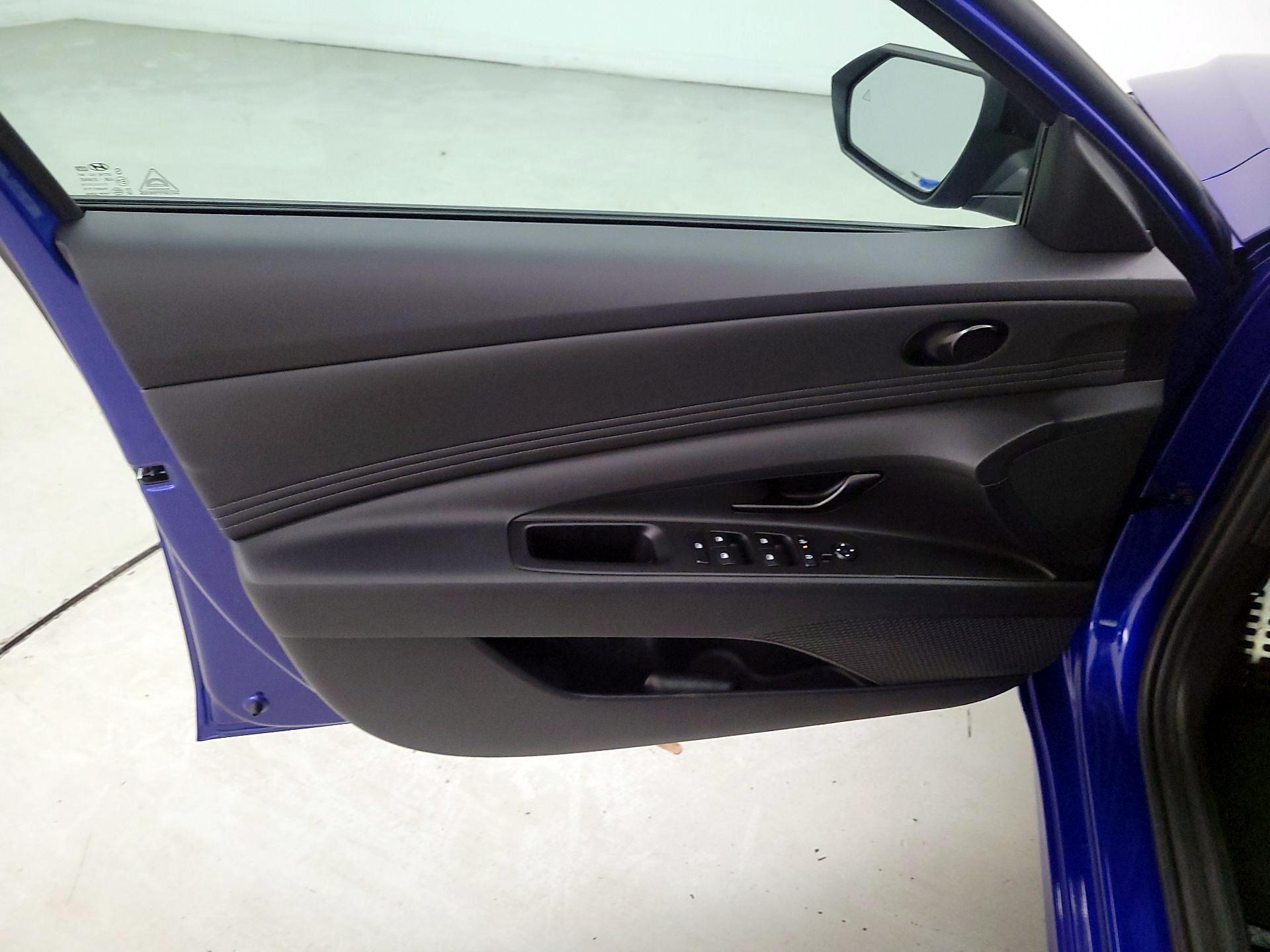 Thumbnail: 2025 Hyundai Elantra - 12