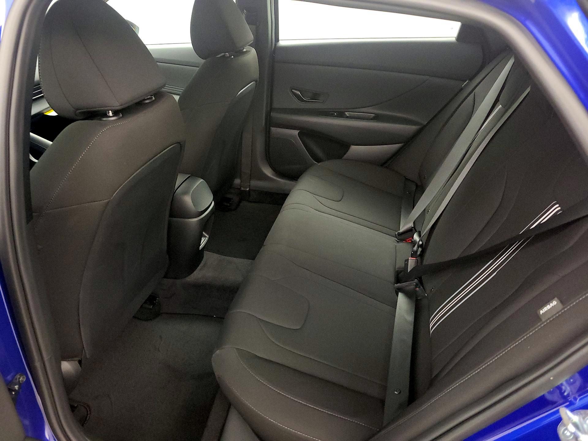 Thumbnail: 2025 Hyundai Elantra - 19