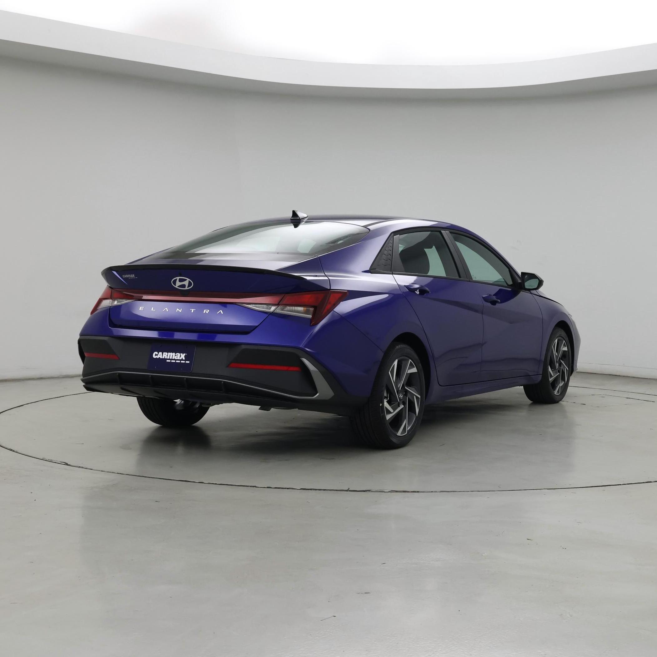 Thumbnail: 2025 Hyundai Elantra - 8