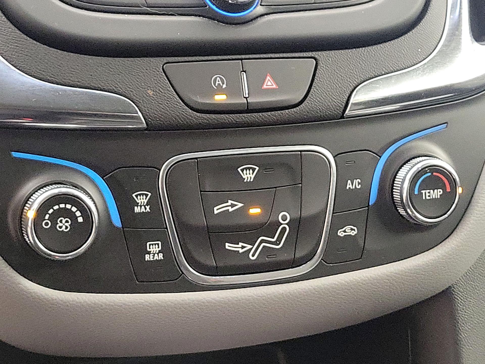 Thumbnail: 2024 Chevrolet Equinox - 16