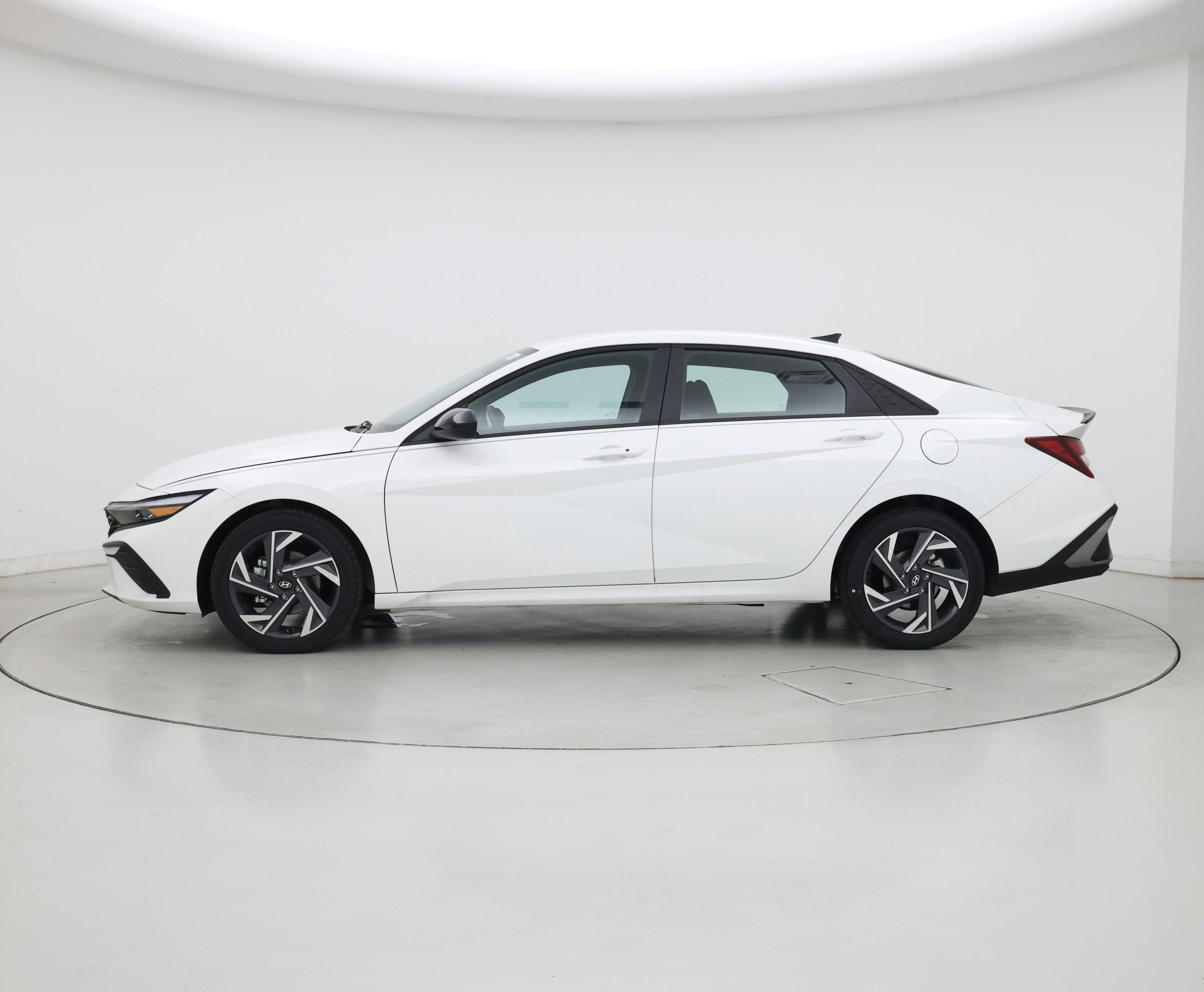Thumbnail: 2025 Hyundai Elantra - 3
