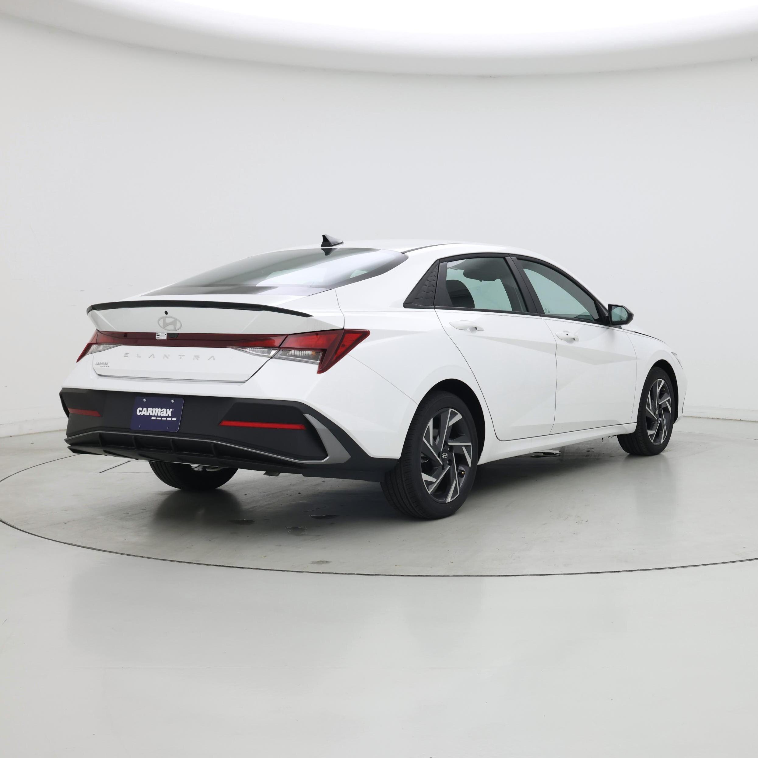 Thumbnail: 2025 Hyundai Elantra - 8