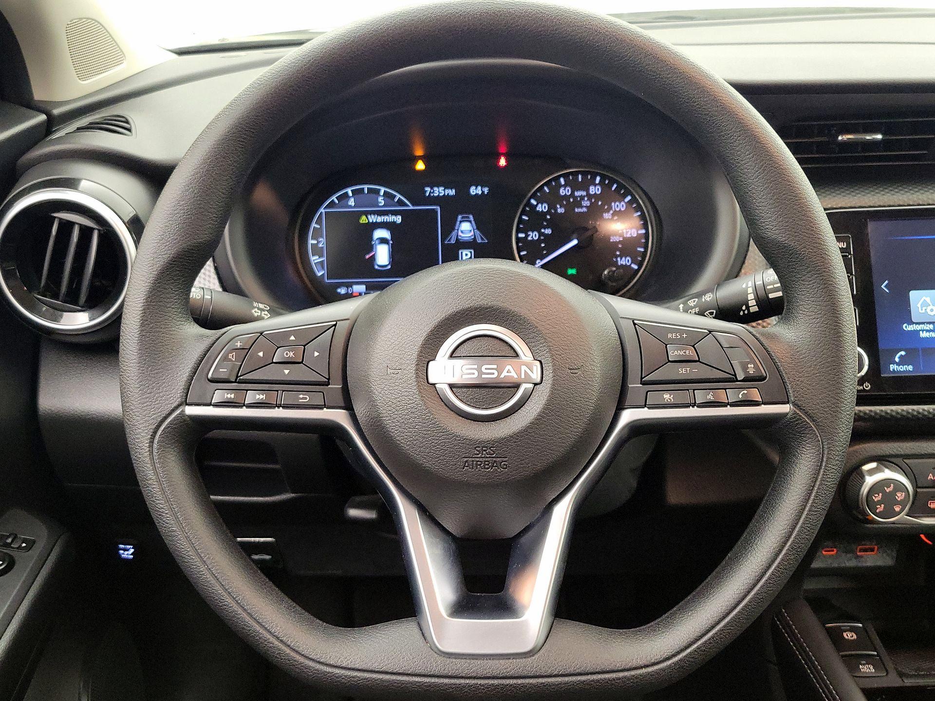 Thumbnail: 2024 Nissan Kicks - 10