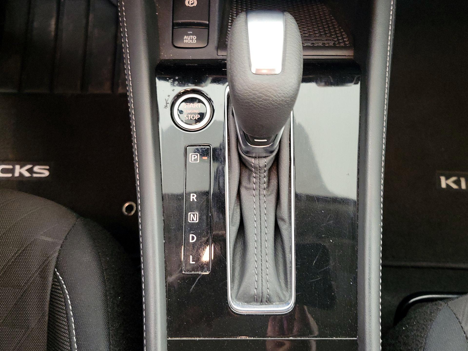 Thumbnail: 2024 Nissan Kicks - 16