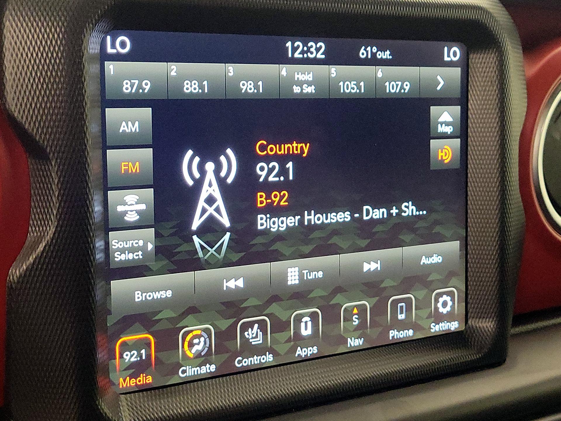 Thumbnail: 2023 Jeep Gladiator - 15