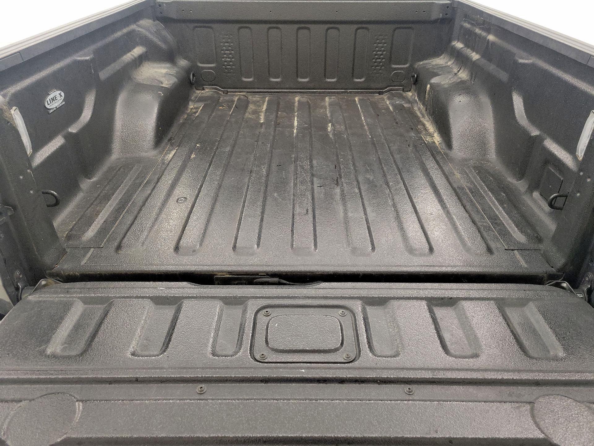 Thumbnail: 2023 Jeep Gladiator - 20